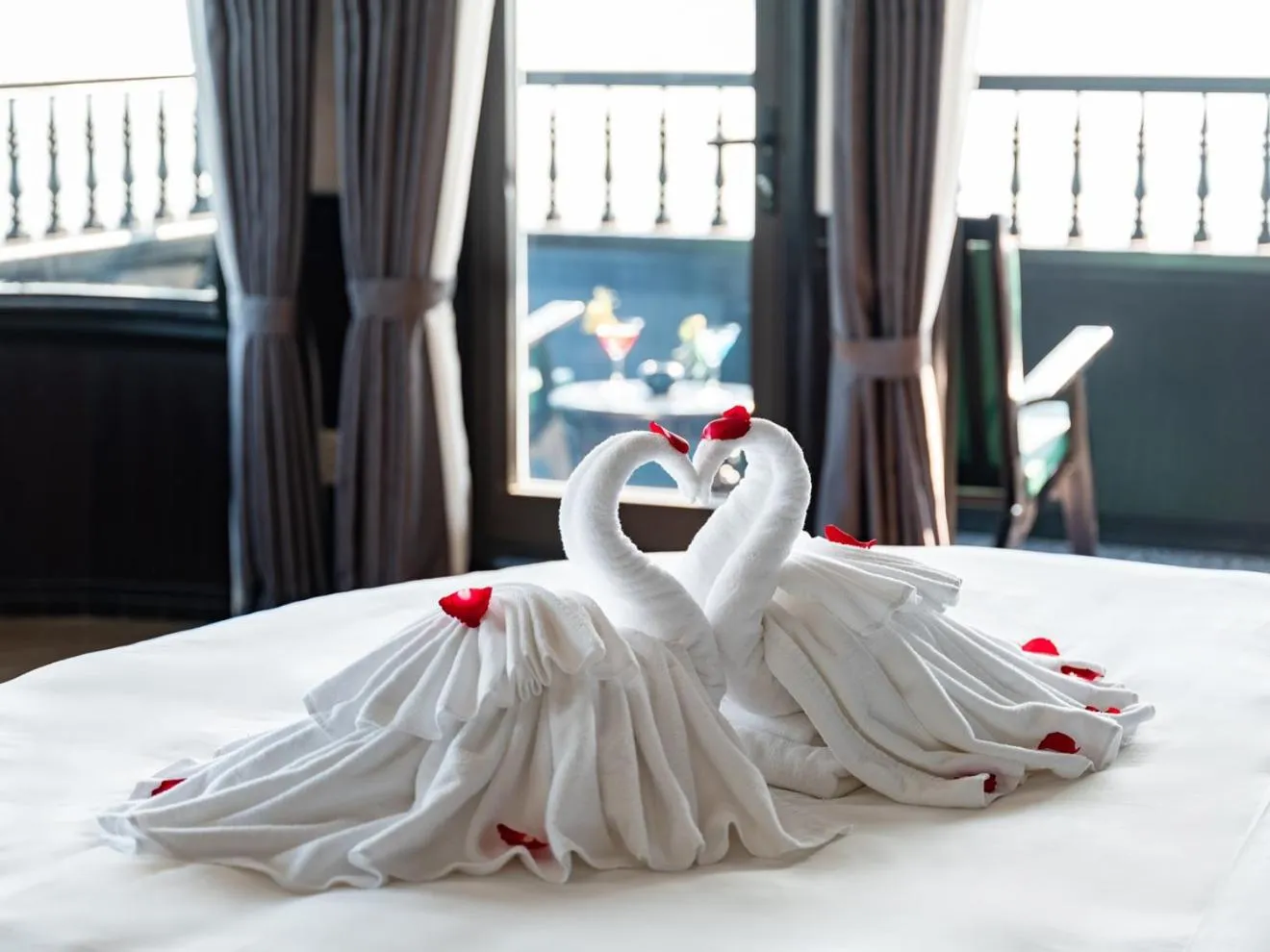 Decorative detail, Bed in Rita Cruise