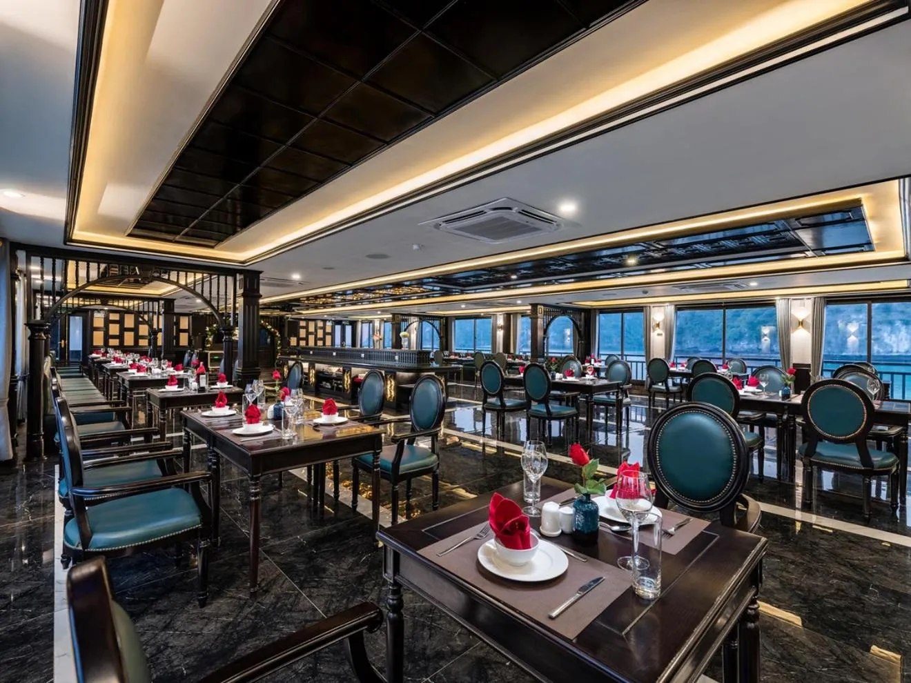 Restaurant/places to eat in Rita Cruise