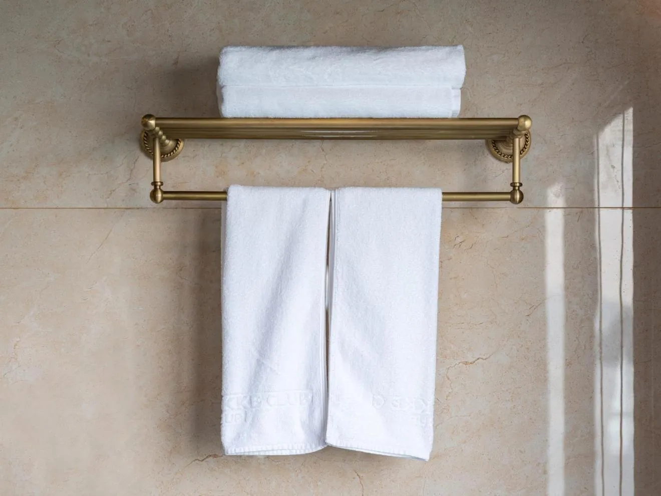 Bathroom in Rita Cruise