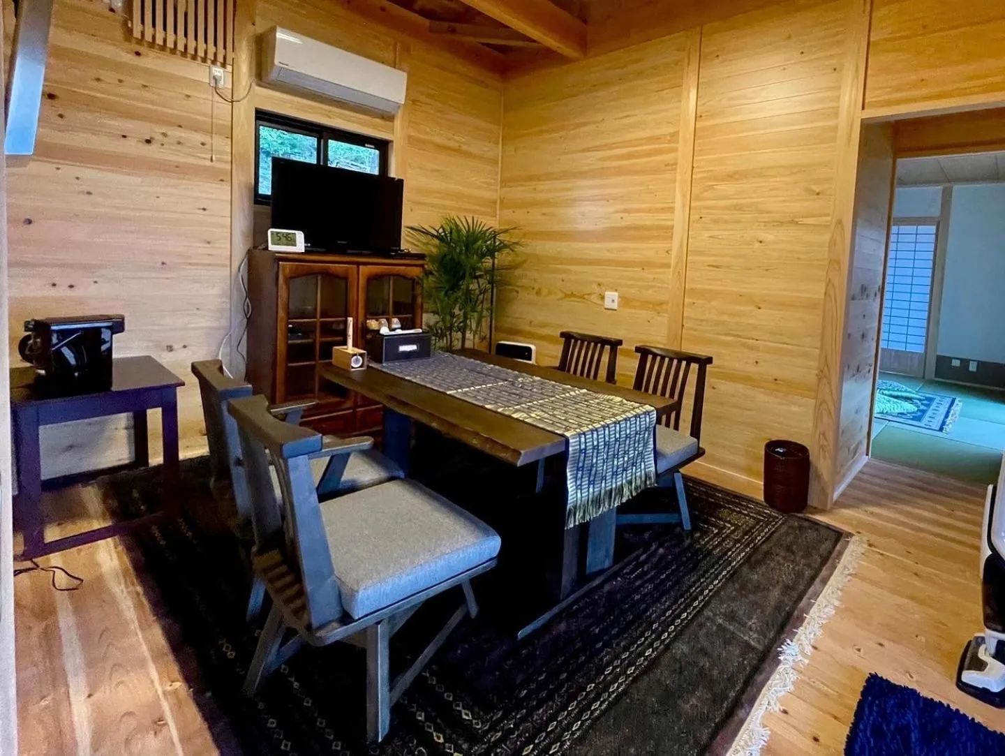 Dining area in Yufuin-Sanso Waremokou