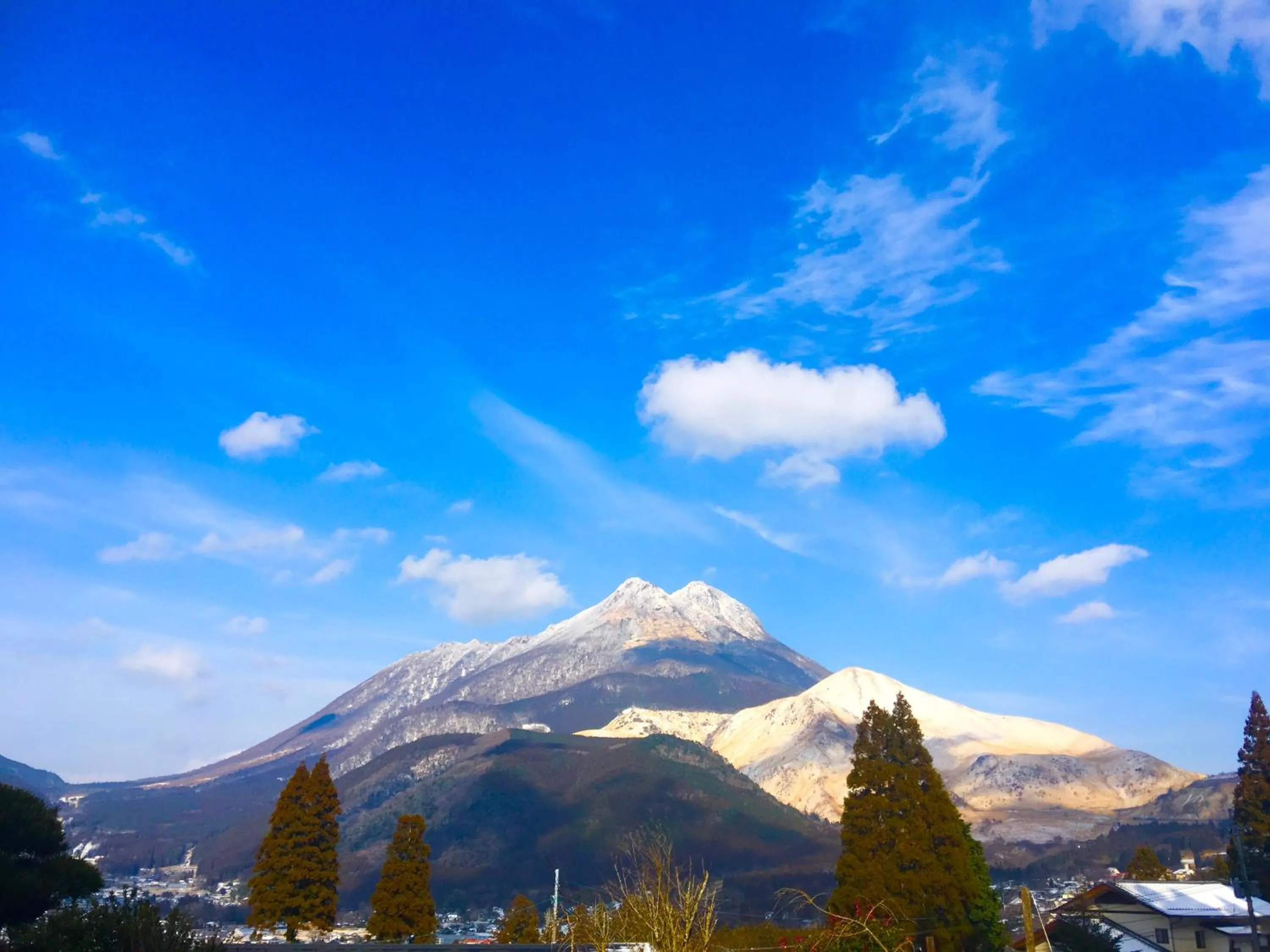 Natural landscape in Yufuin-Sanso Waremokou