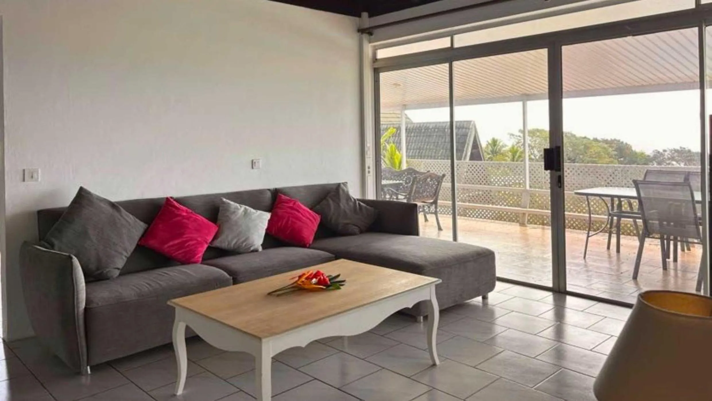 Living room in TAHITI - Fare Temahana