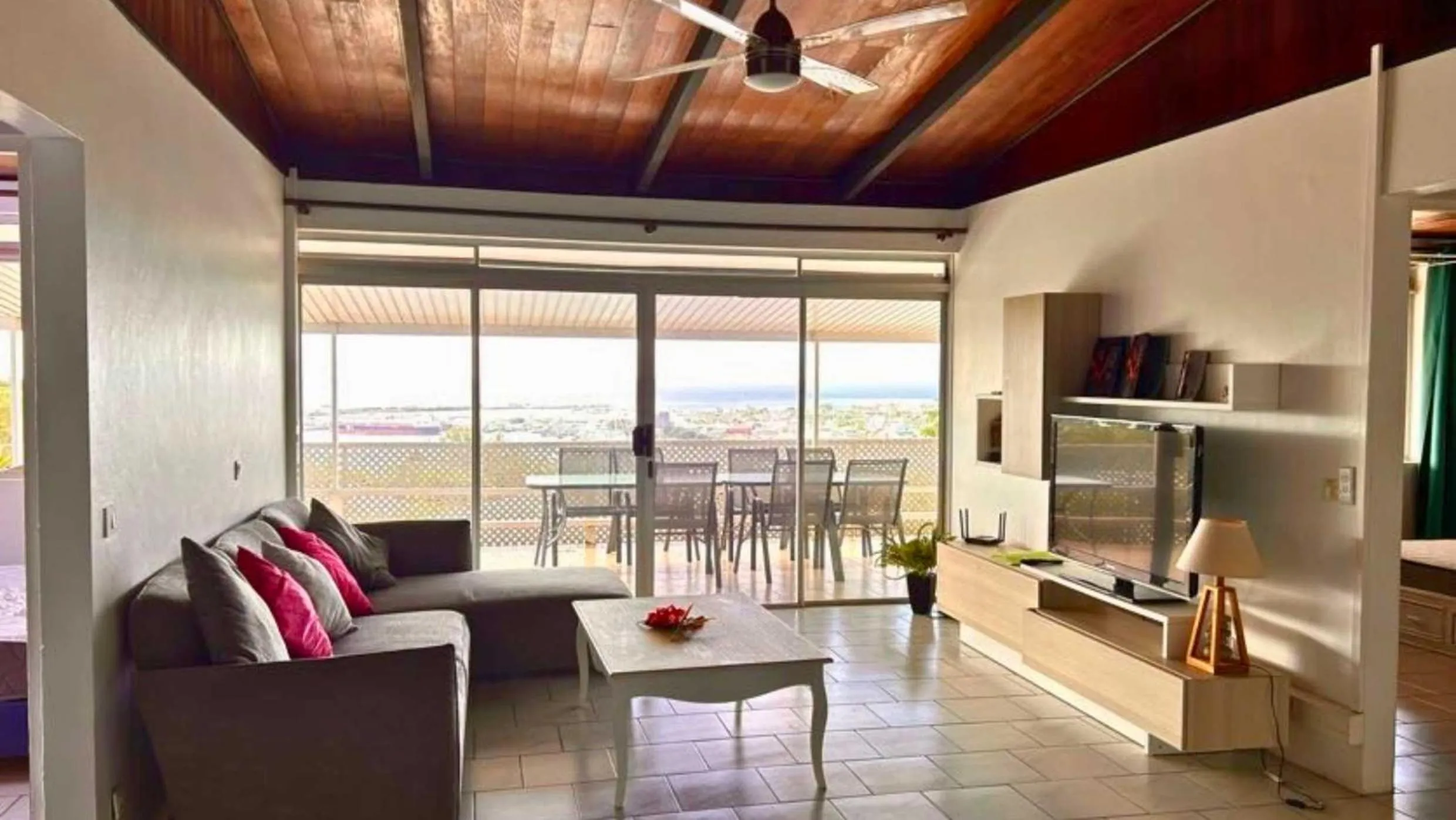 Seating area in TAHITI - Fare Temahana