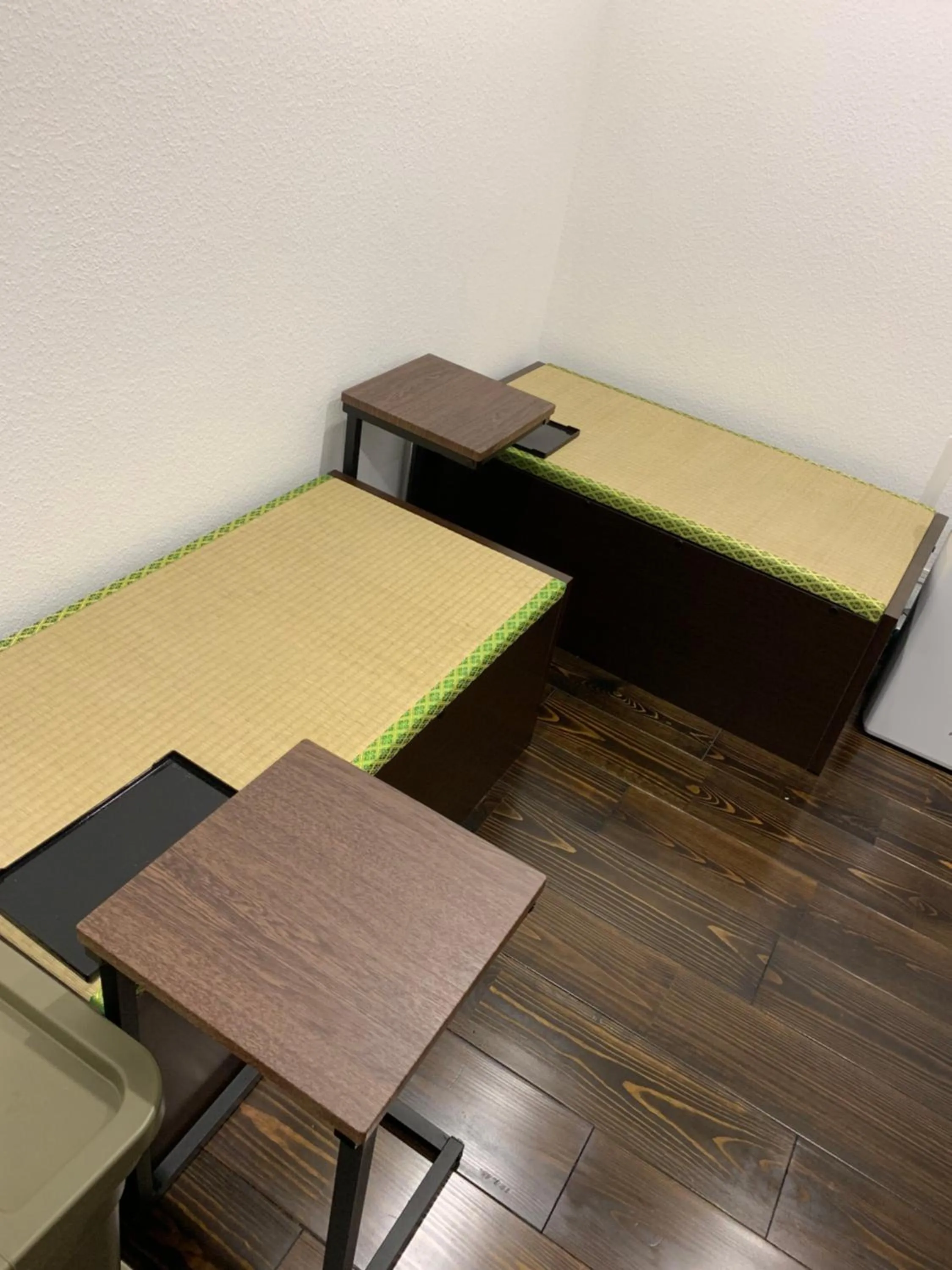 Communal kitchen in Shinjuku Miyabi Residence