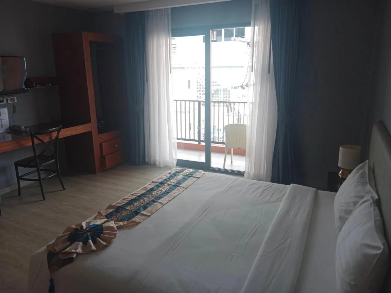 Photo of the whole room, Bed in Aonang Inn