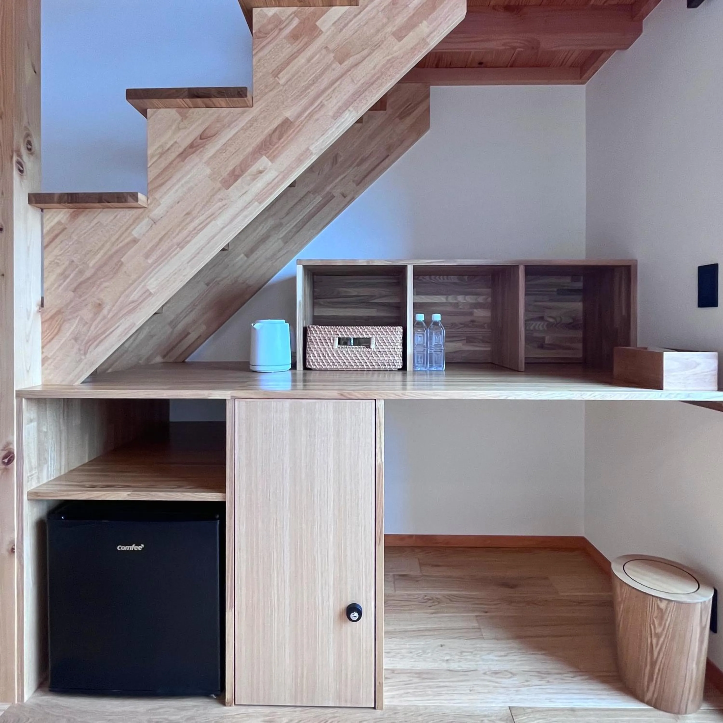 Photo of the whole room in MY LODGE Naoshima