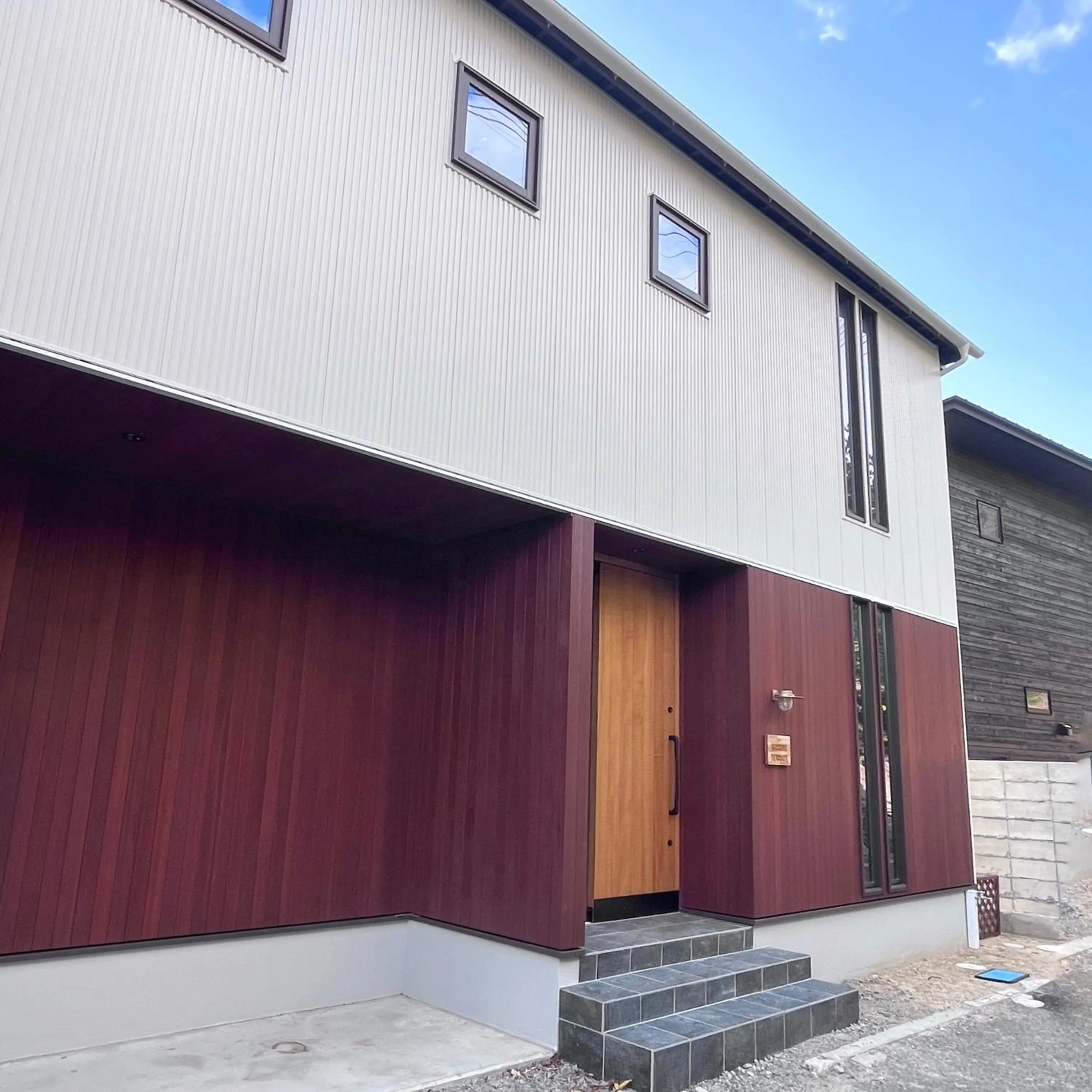 Facade/entrance in MY LODGE Naoshima