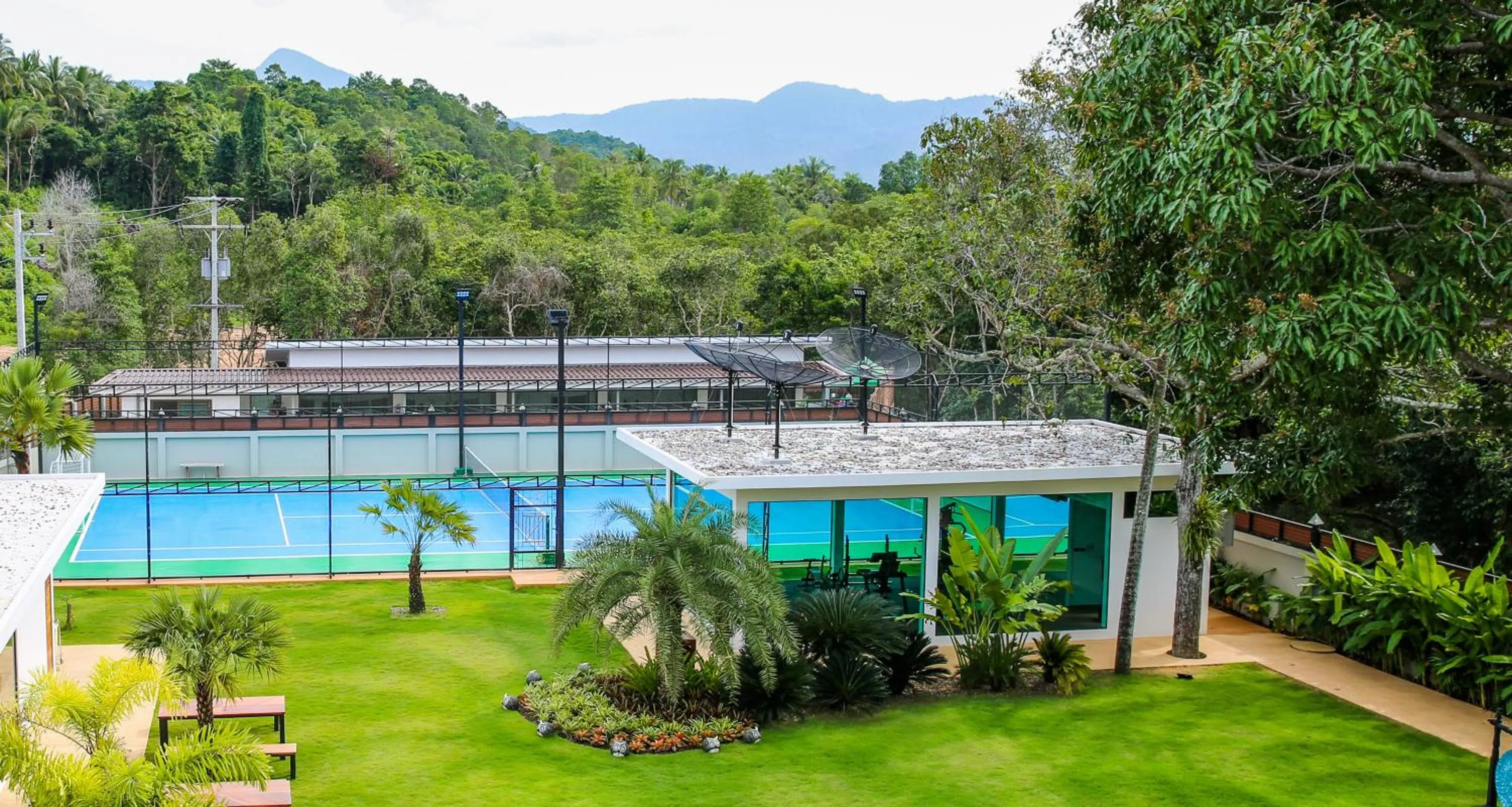 Garden in Zee Luxury Boutique Hotel