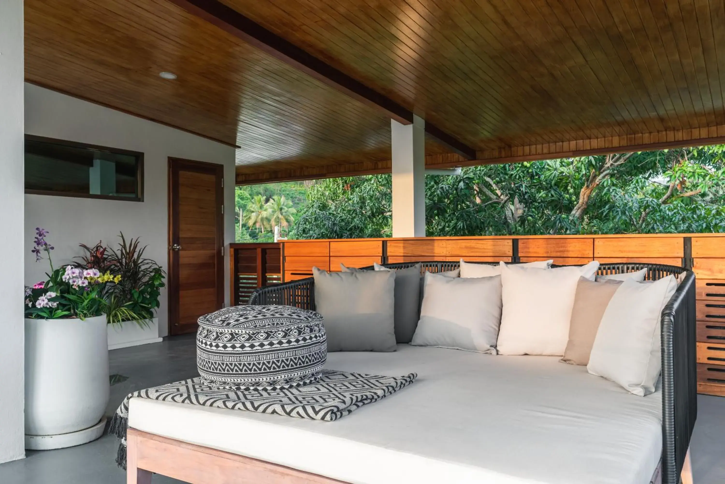 Patio, Bed in Zee Luxury Boutique Hotel Patio, Bed in Zee Luxury Boutique Hotel