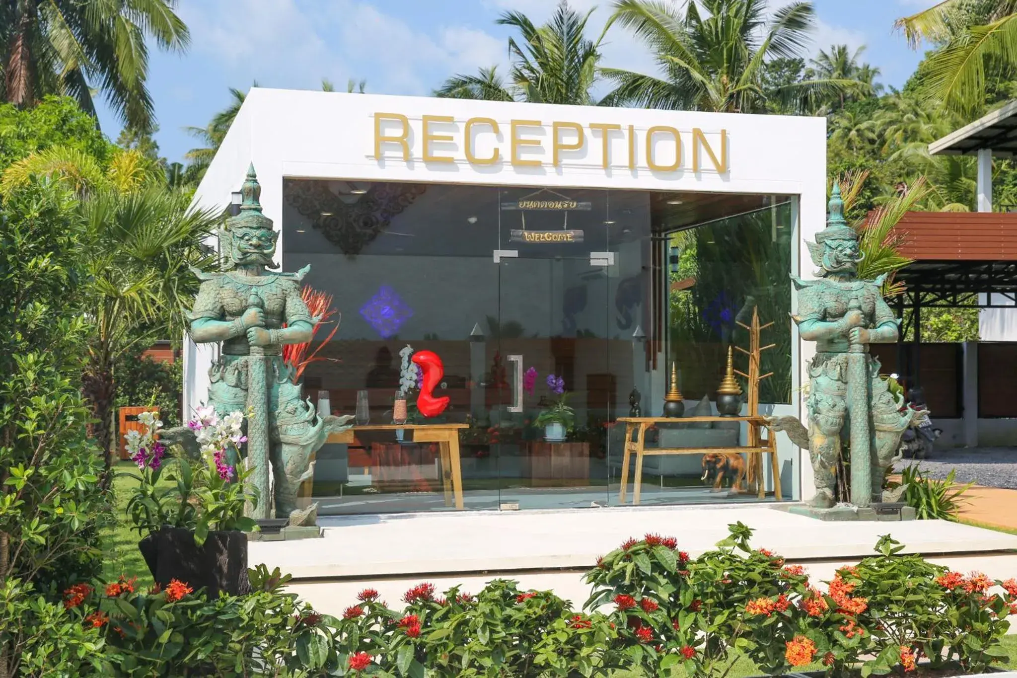 Facade/entrance in Zee Luxury Boutique Hotel Facade/entrance in Zee Luxury Boutique Hotel