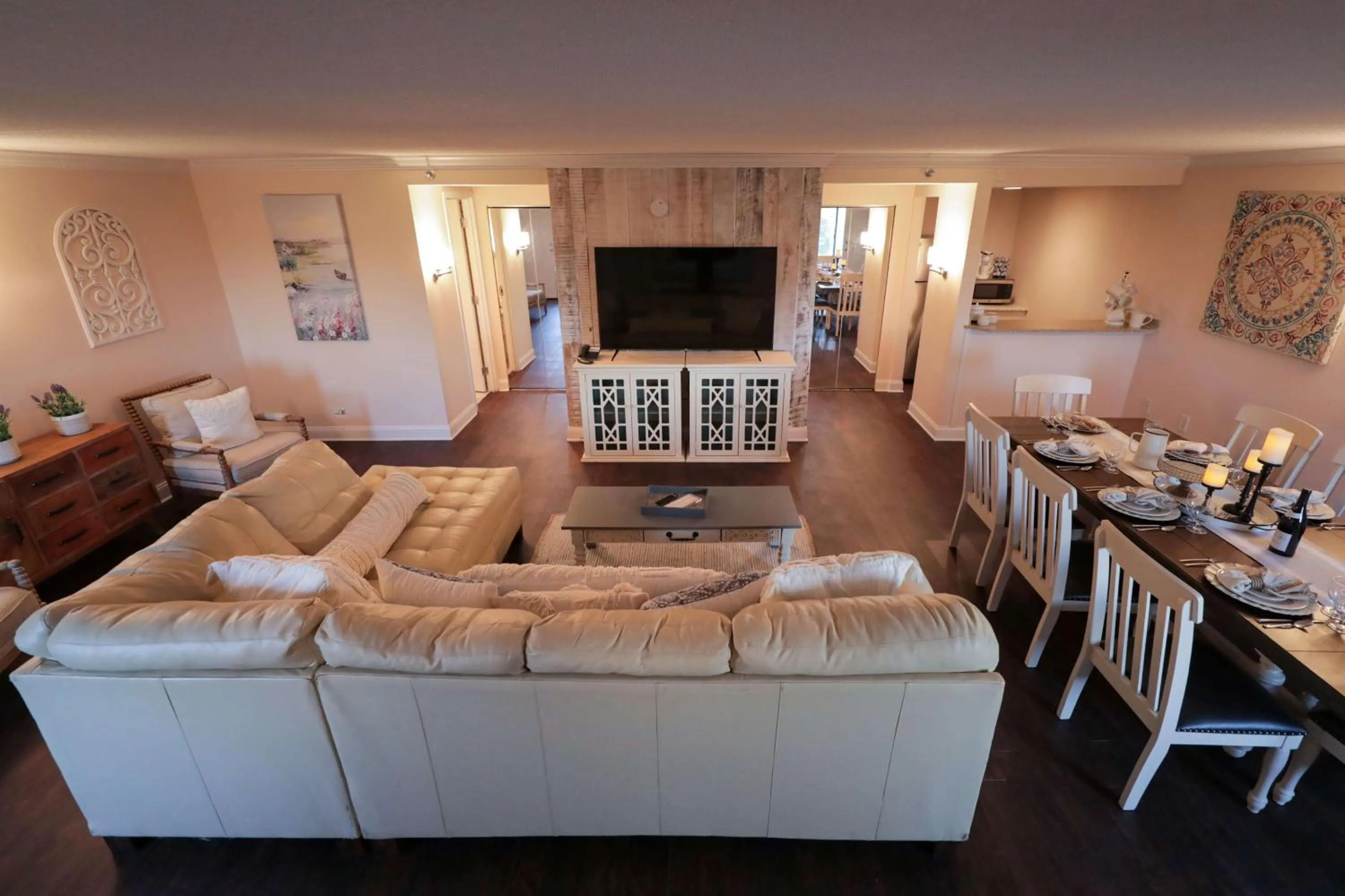 Photo of the whole room in Bella Vista Hotel & Suites