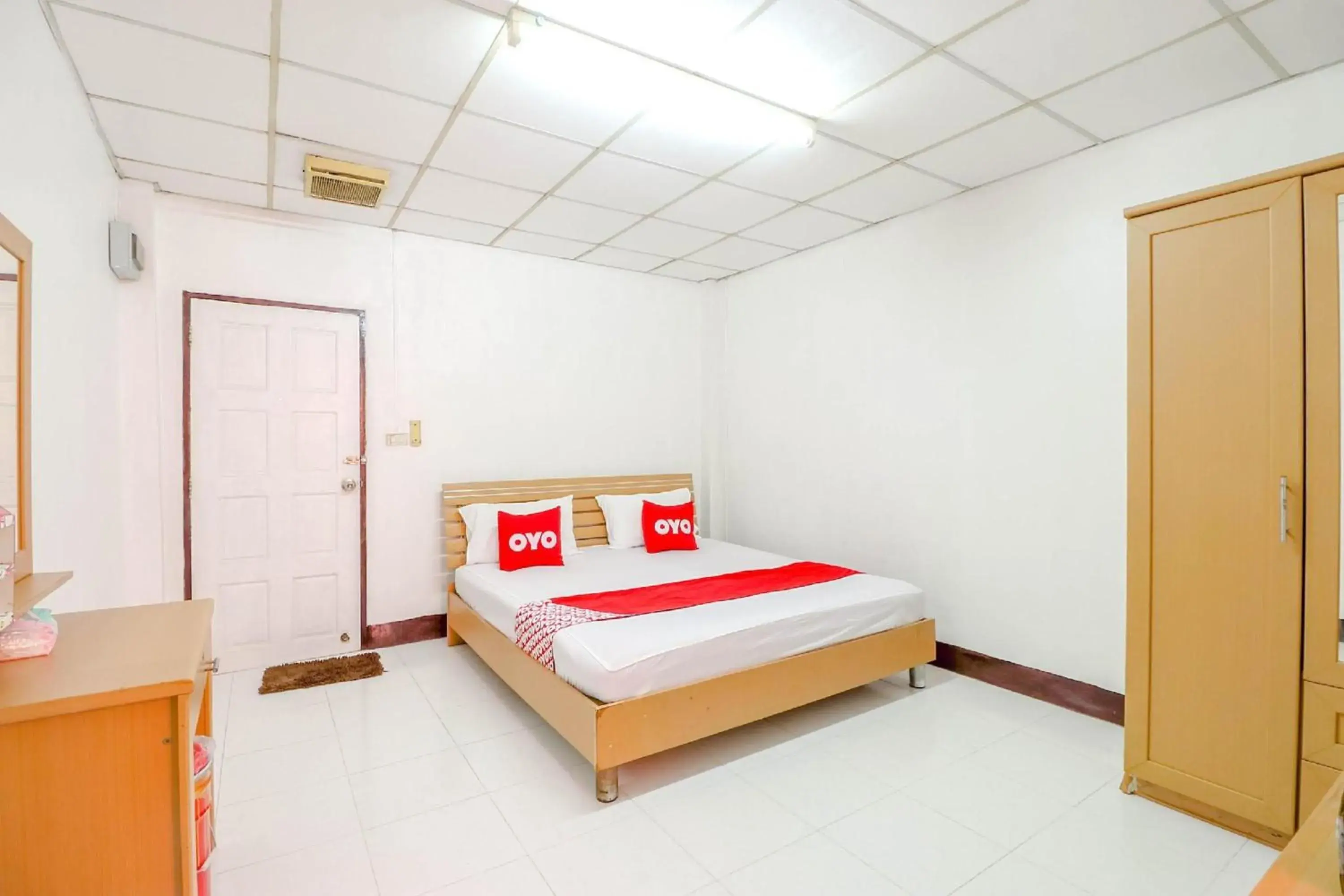 Bedroom, Bed in OYO 525 MRT Phetkasem 48 -1 Place Bedroom, Bed in OYO 525 MRT Phetkasem 48 -1 Place