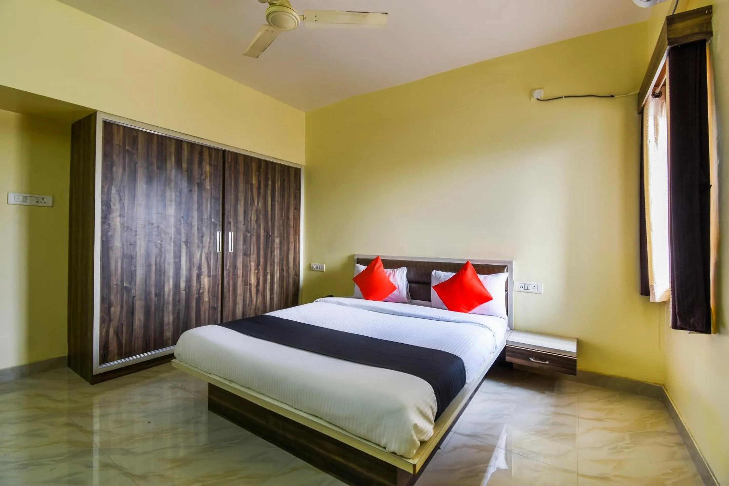 Bedroom, Bed in Hotel O by OYO Dwarka Lodge