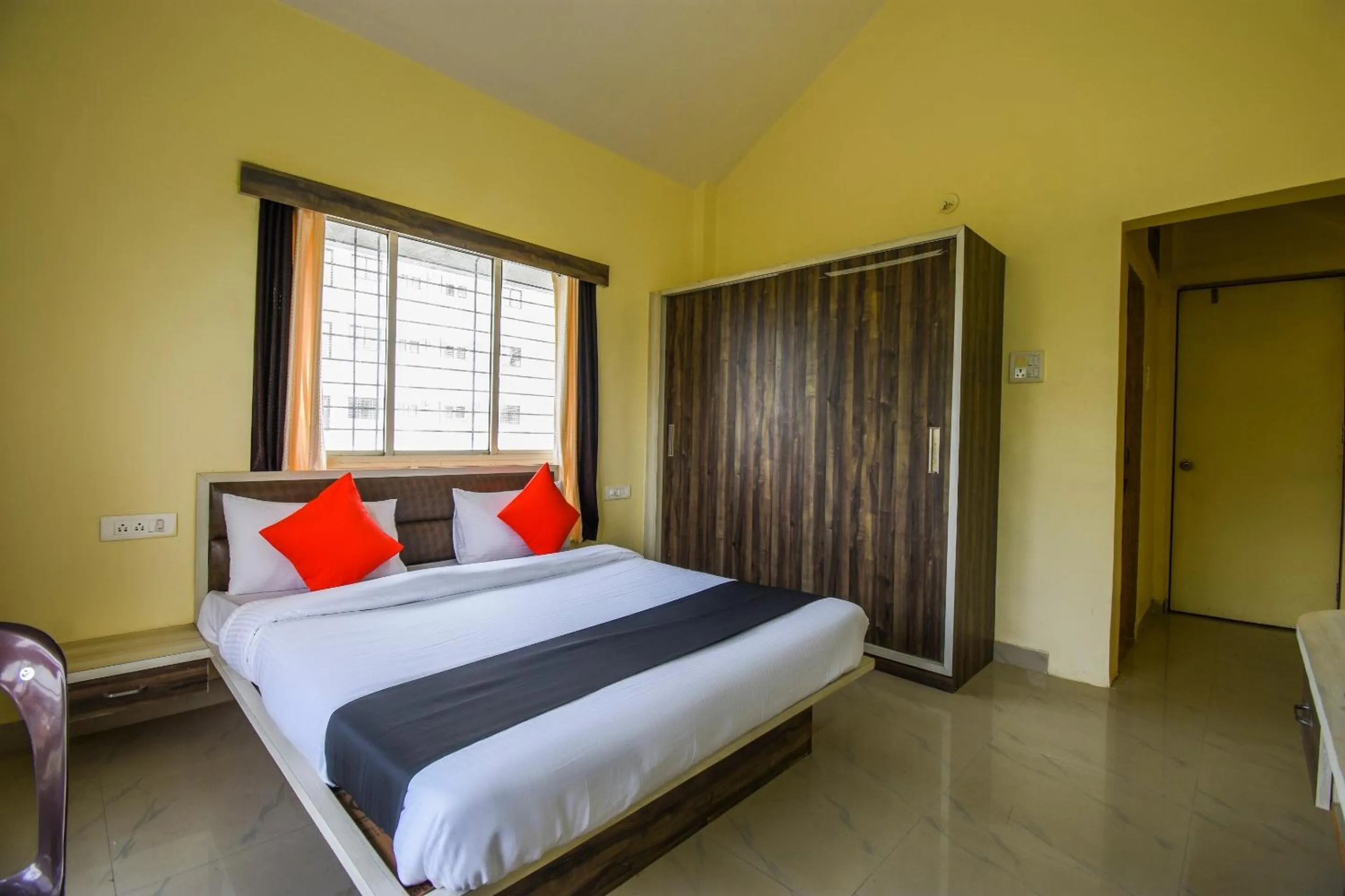 Bedroom, Bed in Hotel O by OYO Dwarka Lodge