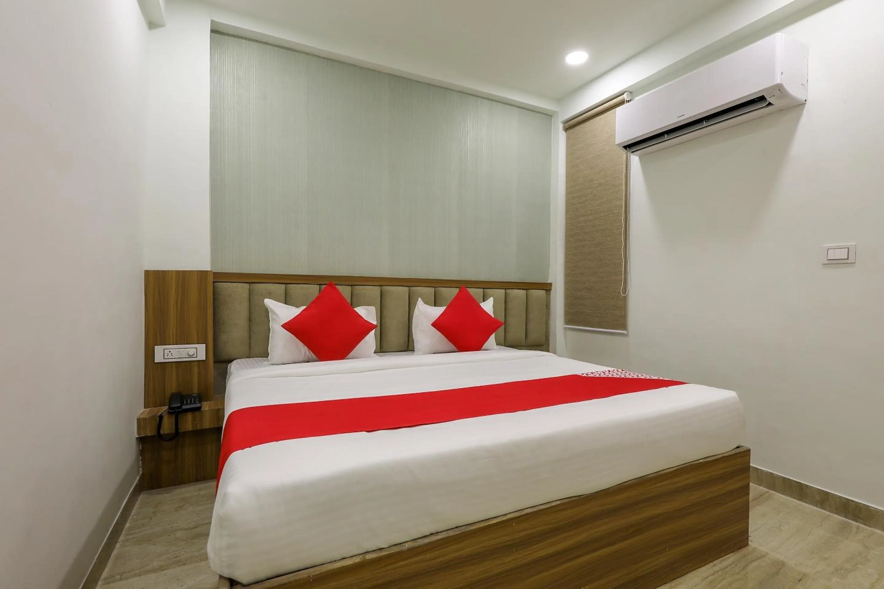 Bedroom in Super Hotel O Pride Inn