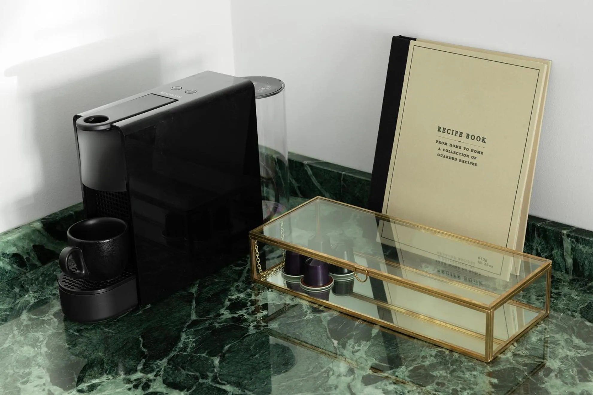 Coffee/tea facilities in JOIVY Boutique Apartments Farneti