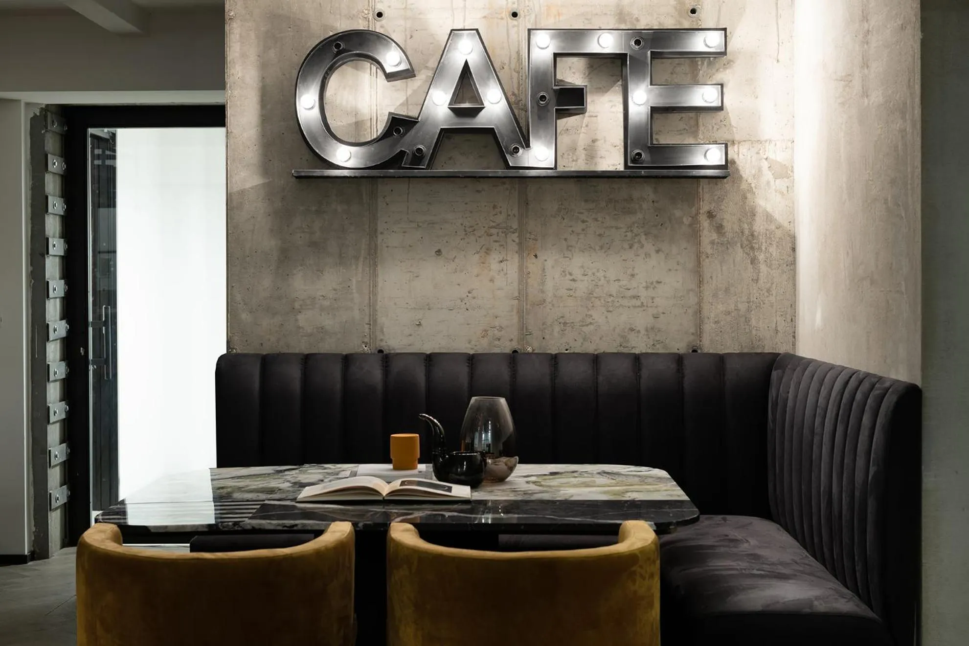 Lounge or bar in Aria Boutique Apartments Farneti