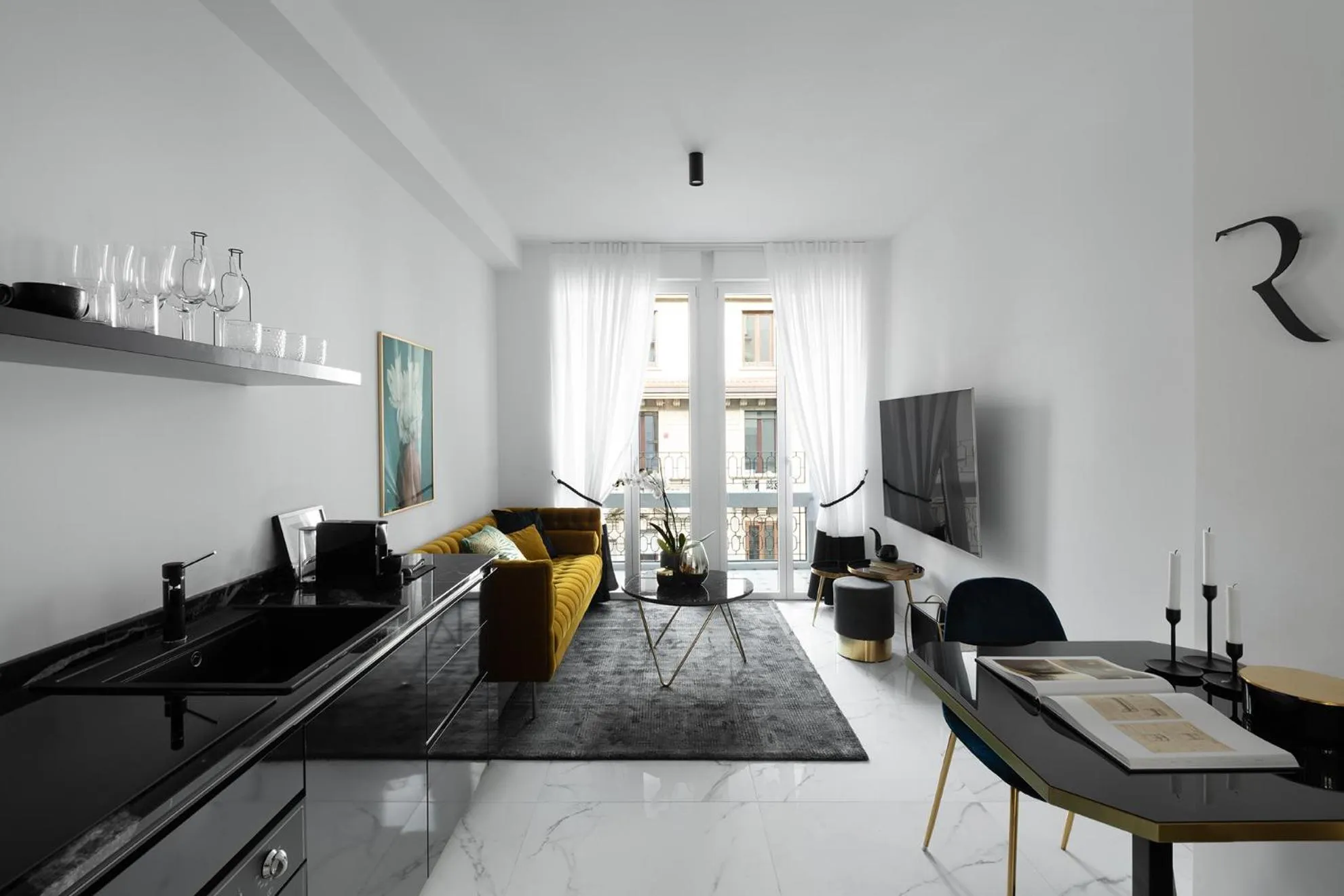 Living room, Bed in Aria Boutique Apartments Farneti