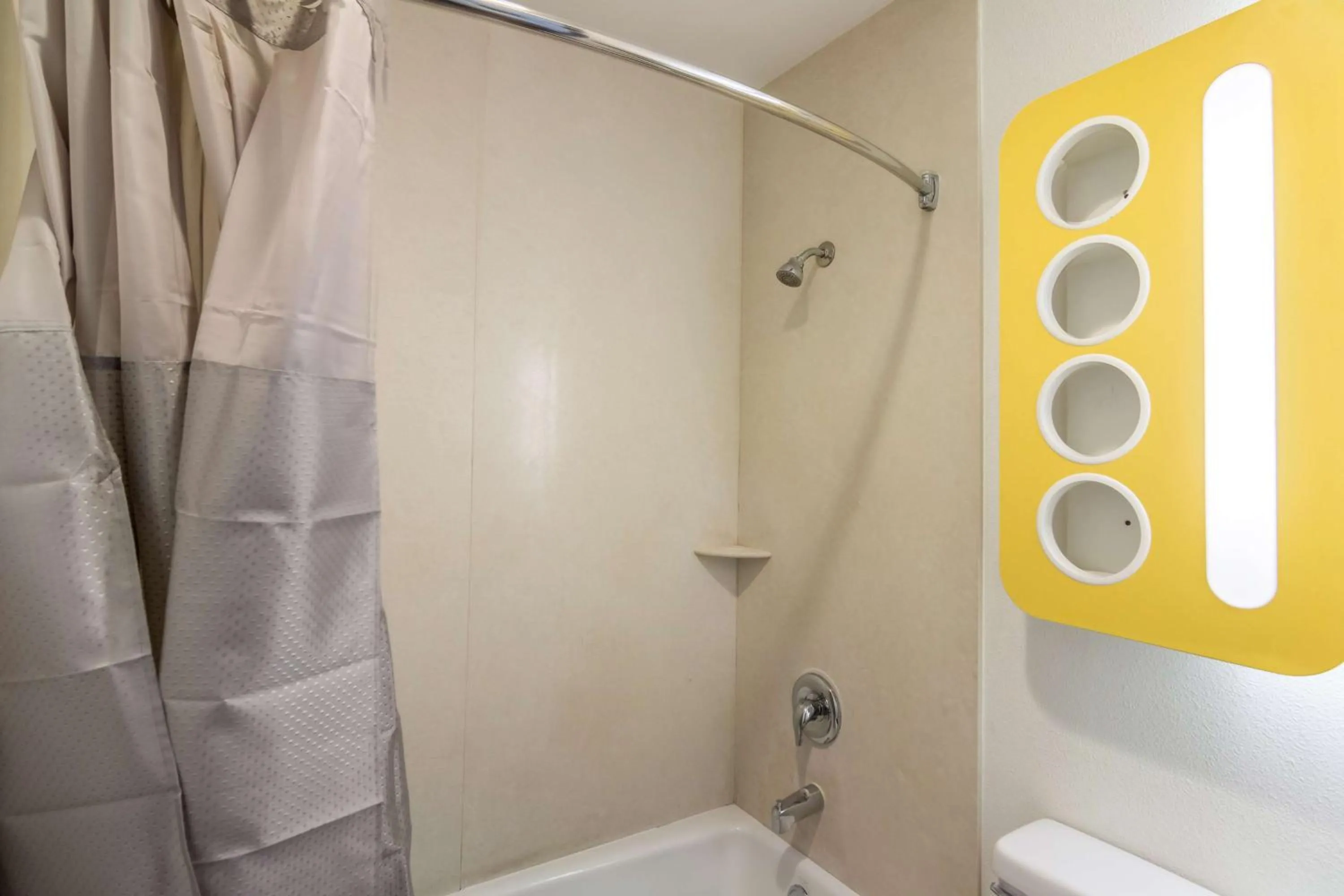 Bathroom in Motel 6 Bell Gardens, CA - Los Angeles