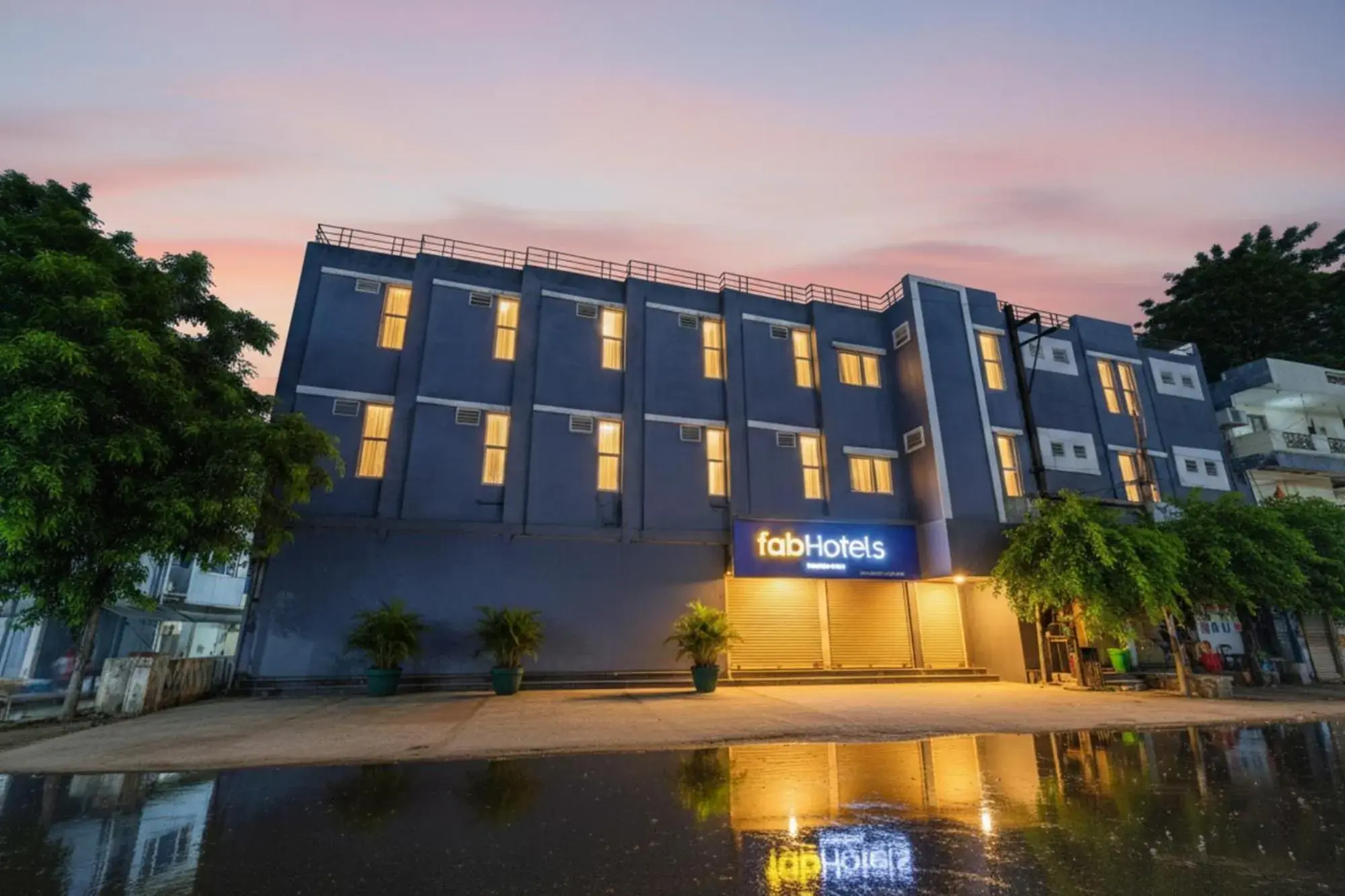 Property building in FabHotel Day2Day Property building in FabHotel Day2Day