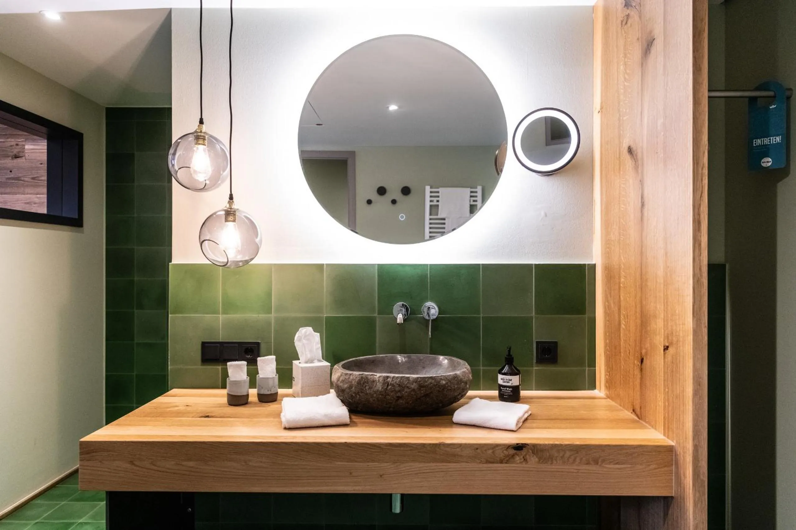 Bathroom in PAPA RHEIN - Hotel & Spa