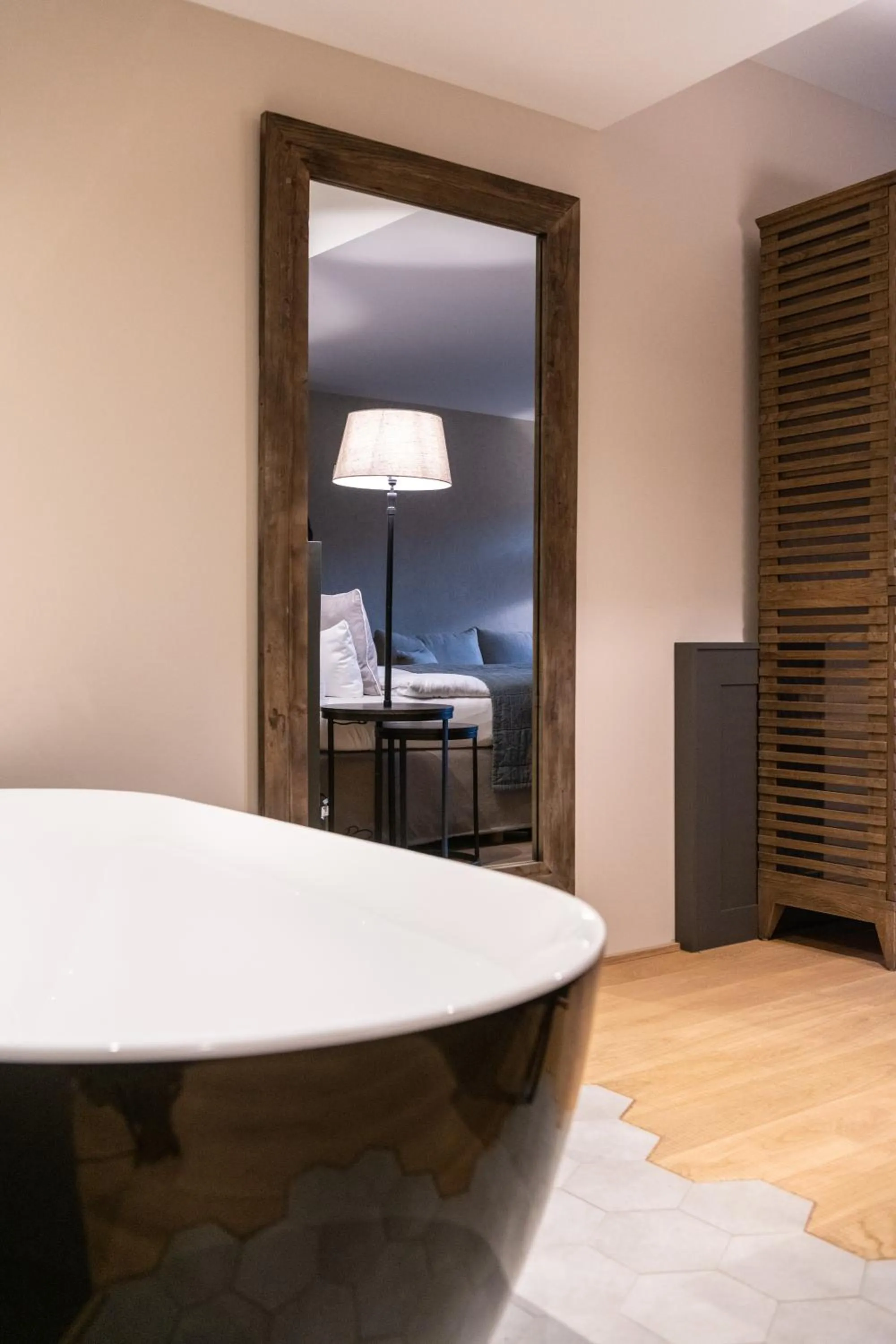 Bath, Bed in PAPA RHEIN - Hotel & Spa