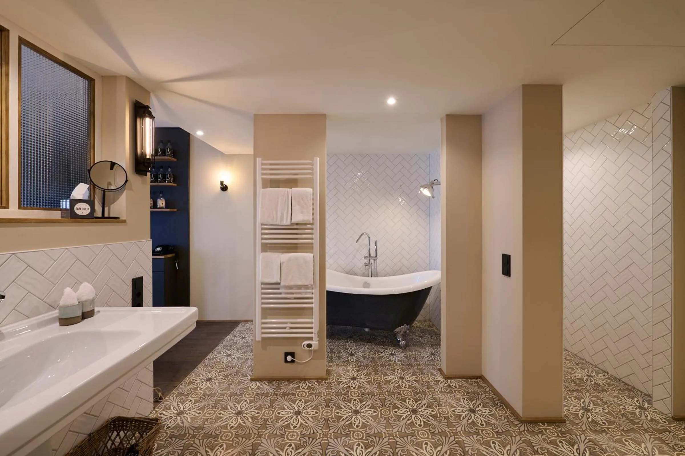 Bathroom in PAPA RHEIN - Hotel & Spa