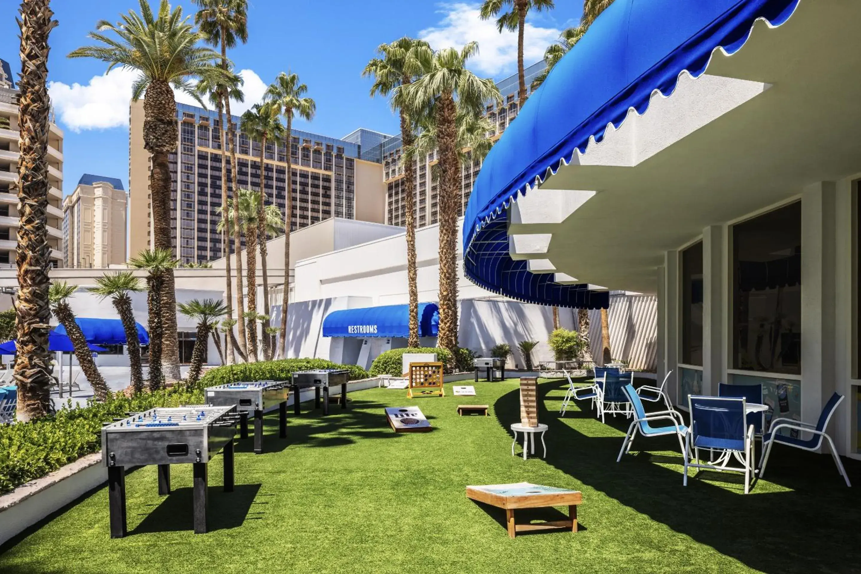 Swimming pool in Horseshoe Las Vegas Swimming pool in Horseshoe Las Vegas