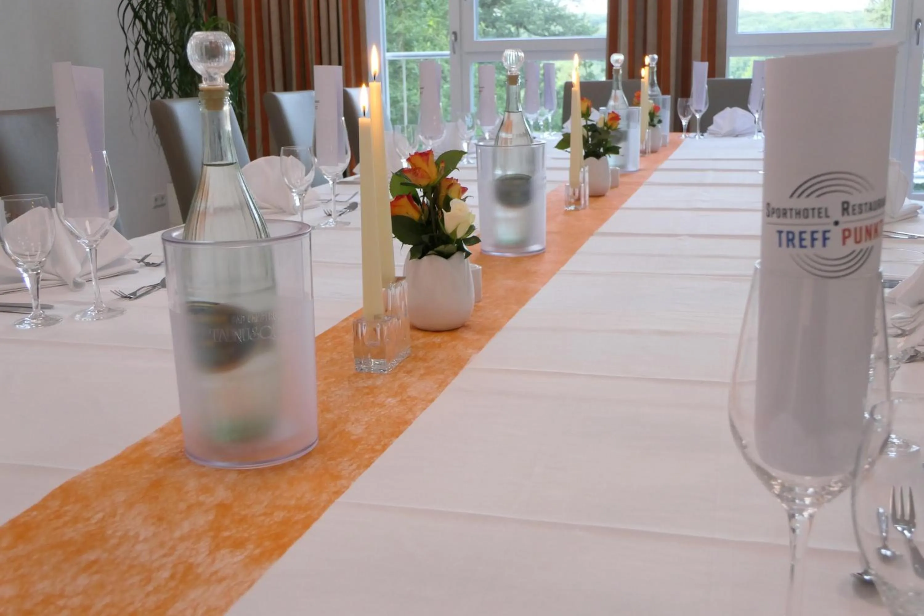 Restaurant/places to eat in Sporthotel TREFF PUNKT