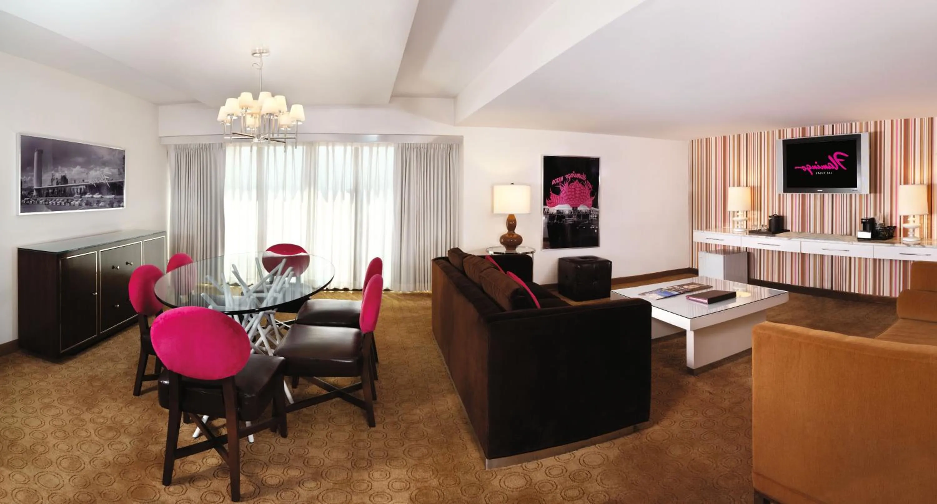 Communal lounge/ TV room in Flamingo Las Vegas Hotel & Casino