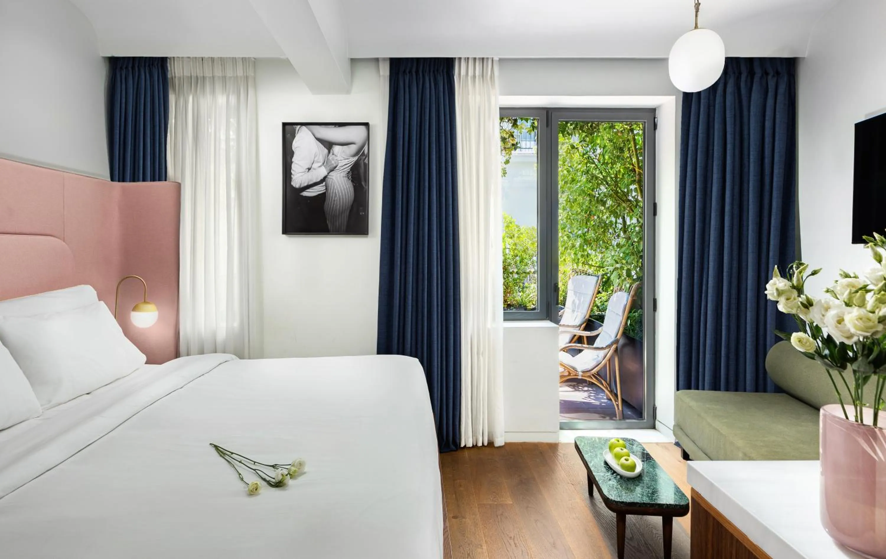 Bedroom, Bed in Gatsby Athens