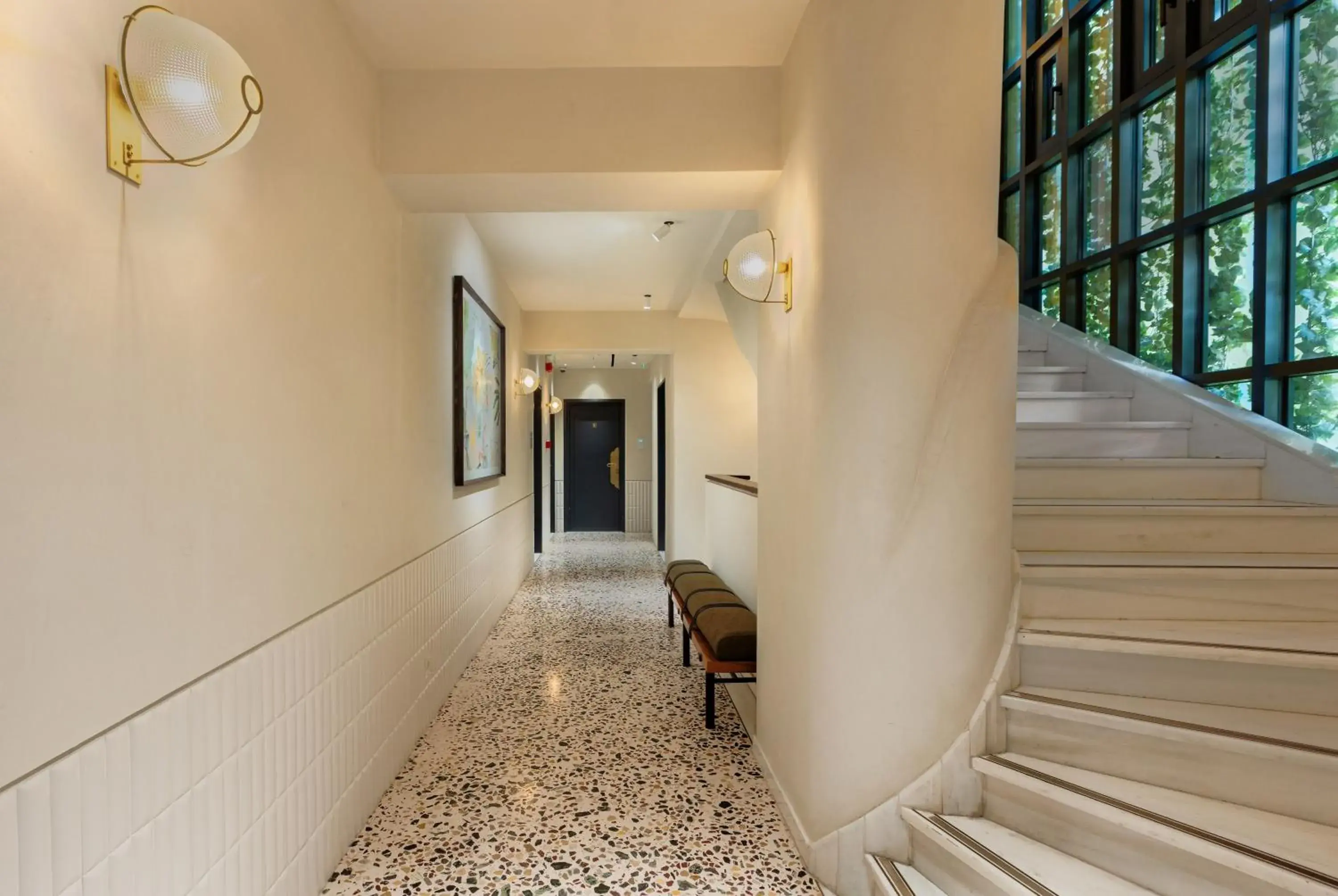 Property building in Gatsby Athens Property building in Gatsby Athens