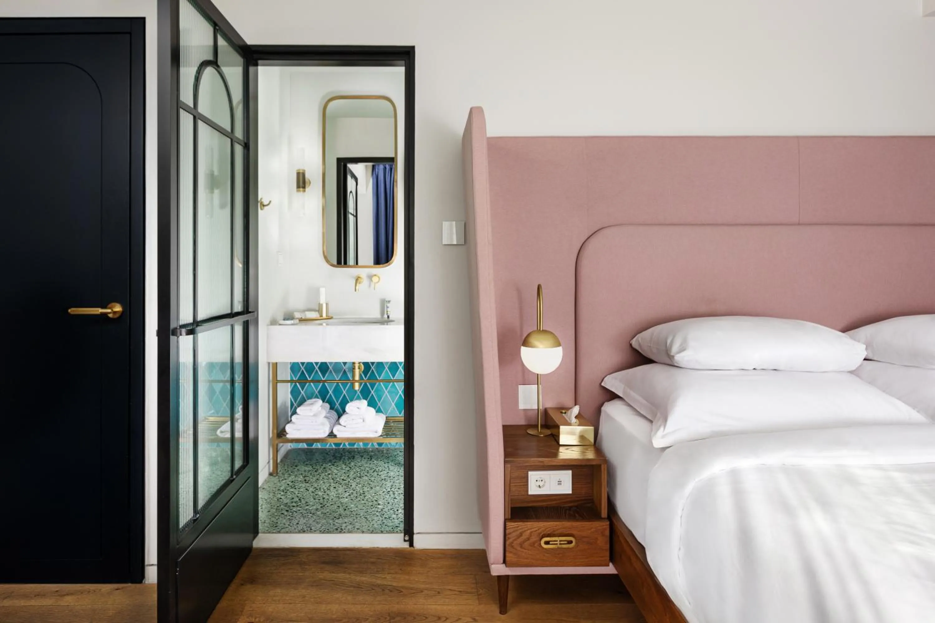 Bedroom, Bed in Gatsby Athens