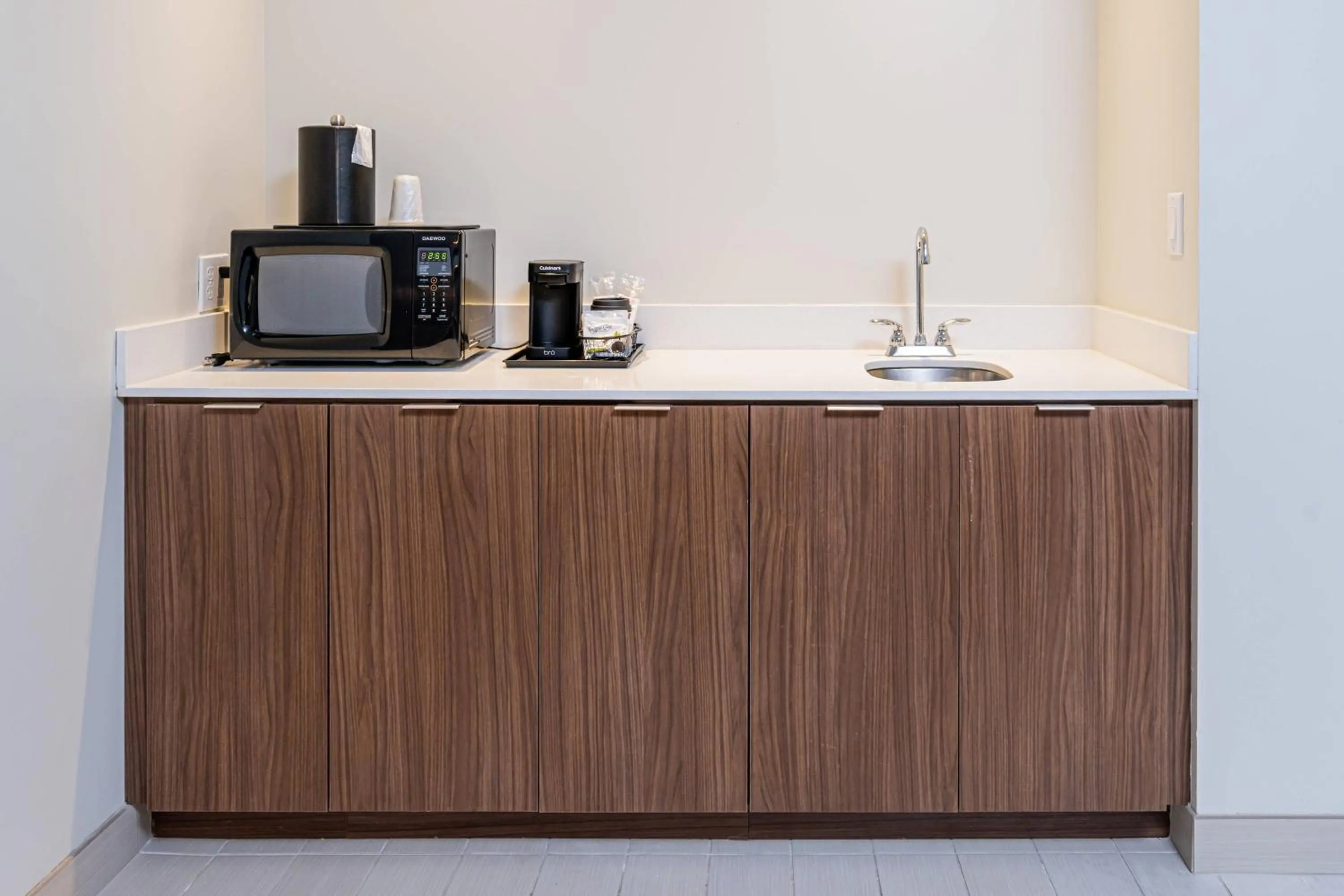 Bedroom in Courtyard Asheville Biltmore Village