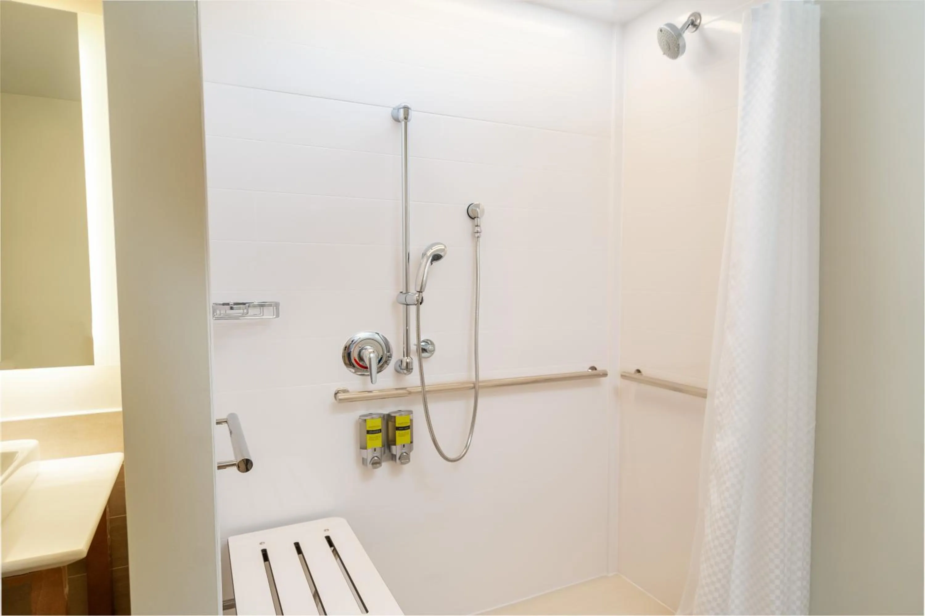 Shower in Element Sacramento Airport