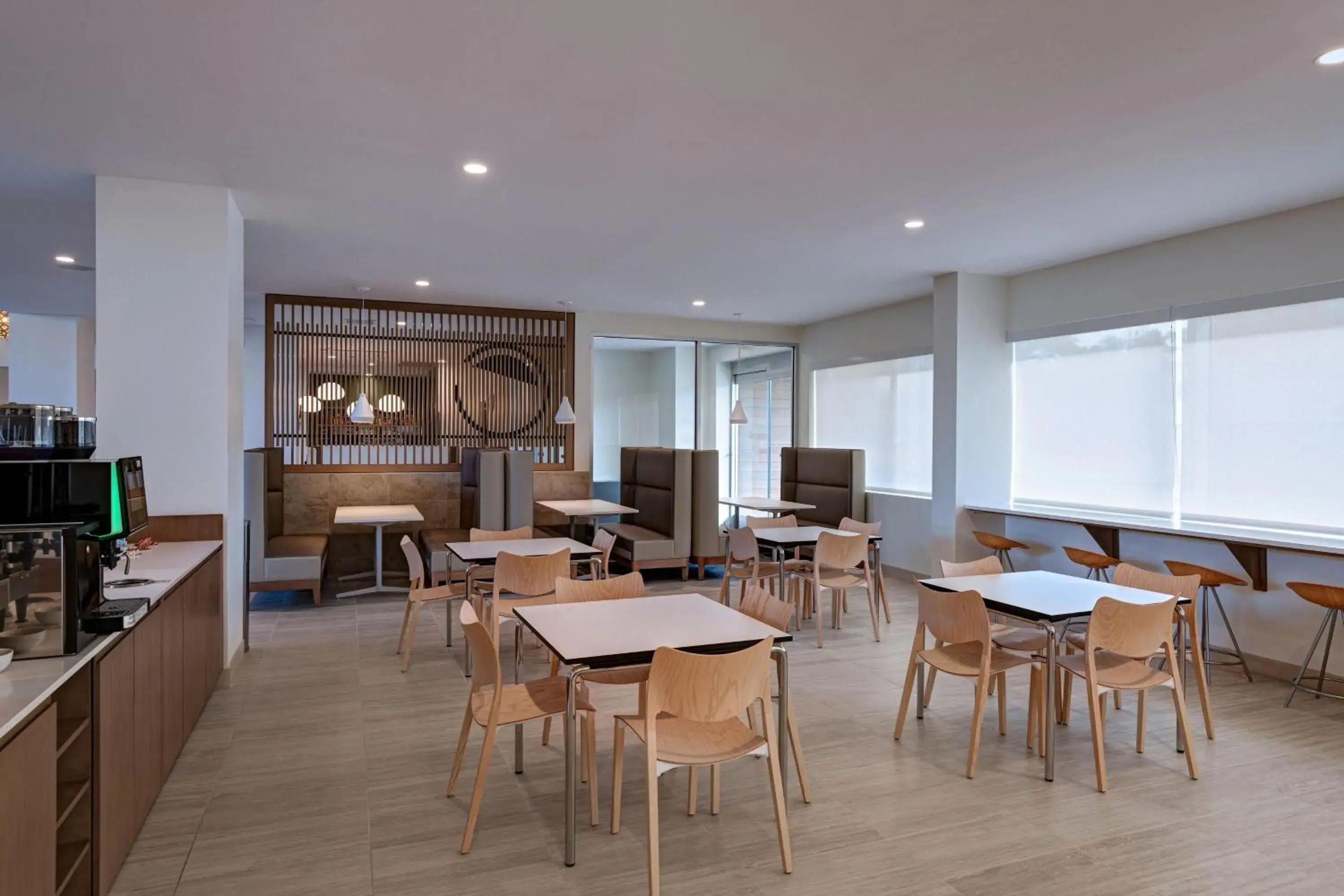 Restaurant/places to eat in Element Spring Valley Restaurant/places to eat in Element Spring Valley