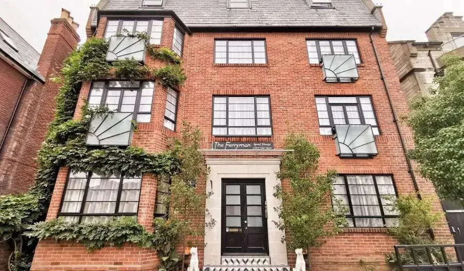 Ferryman Studio Apartments Ferryman Studio Apartments