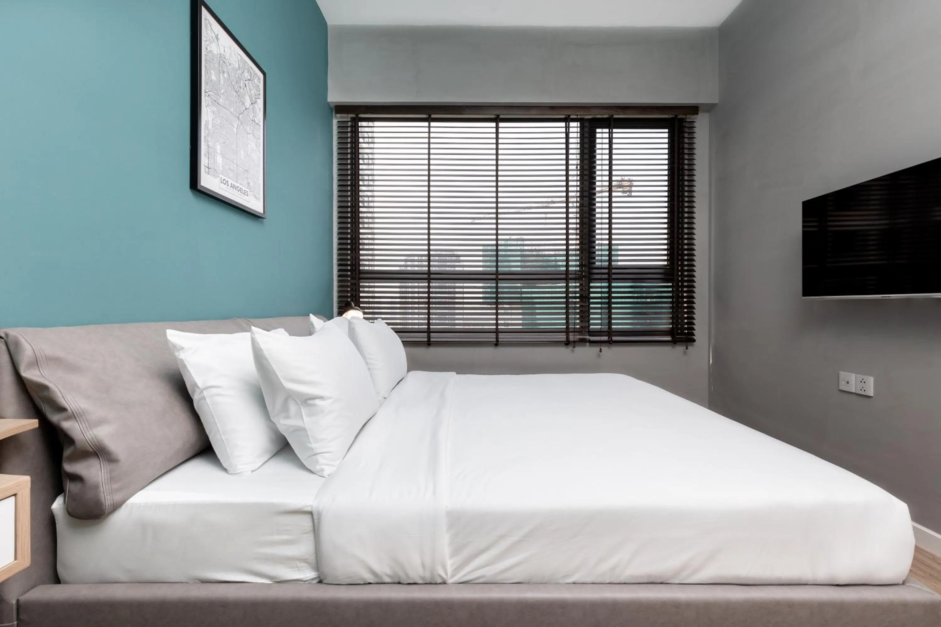 Bed in Blue Fingers Masteri An Phu