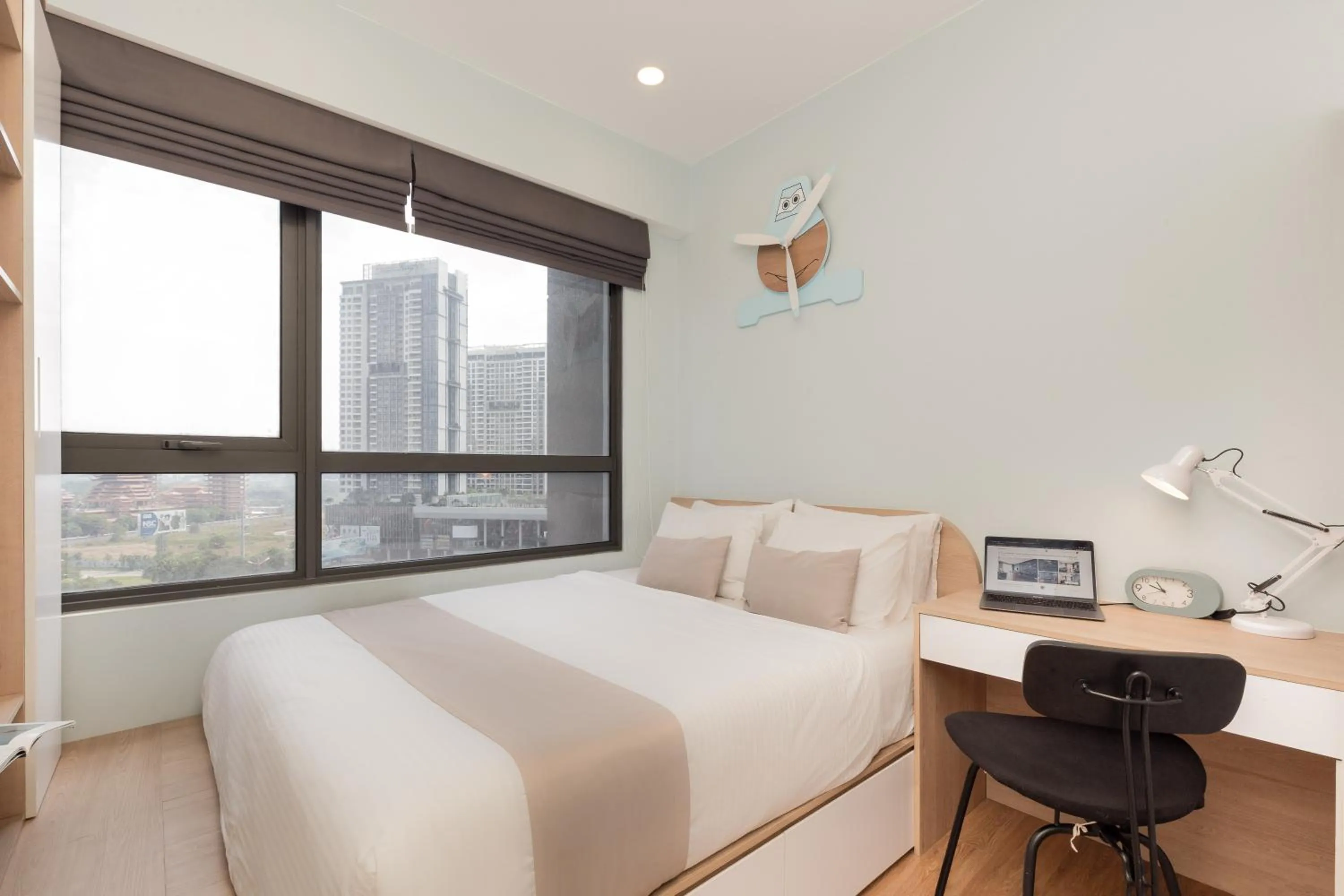 Bedroom, Bed in Blue Fingers Masteri An Phu