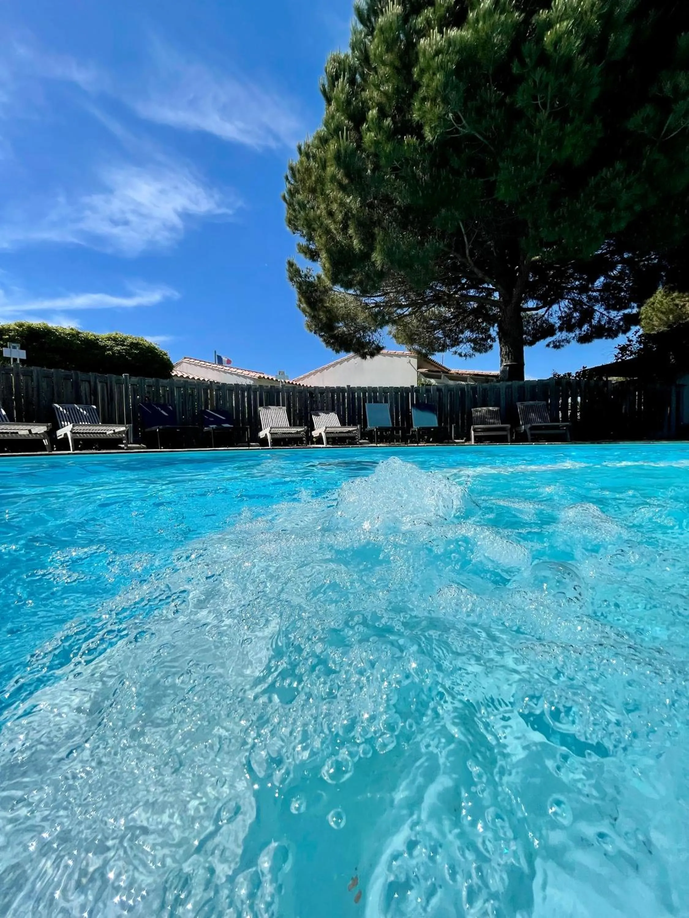 Swimming pool in La Villa - Hôtel Bien Être