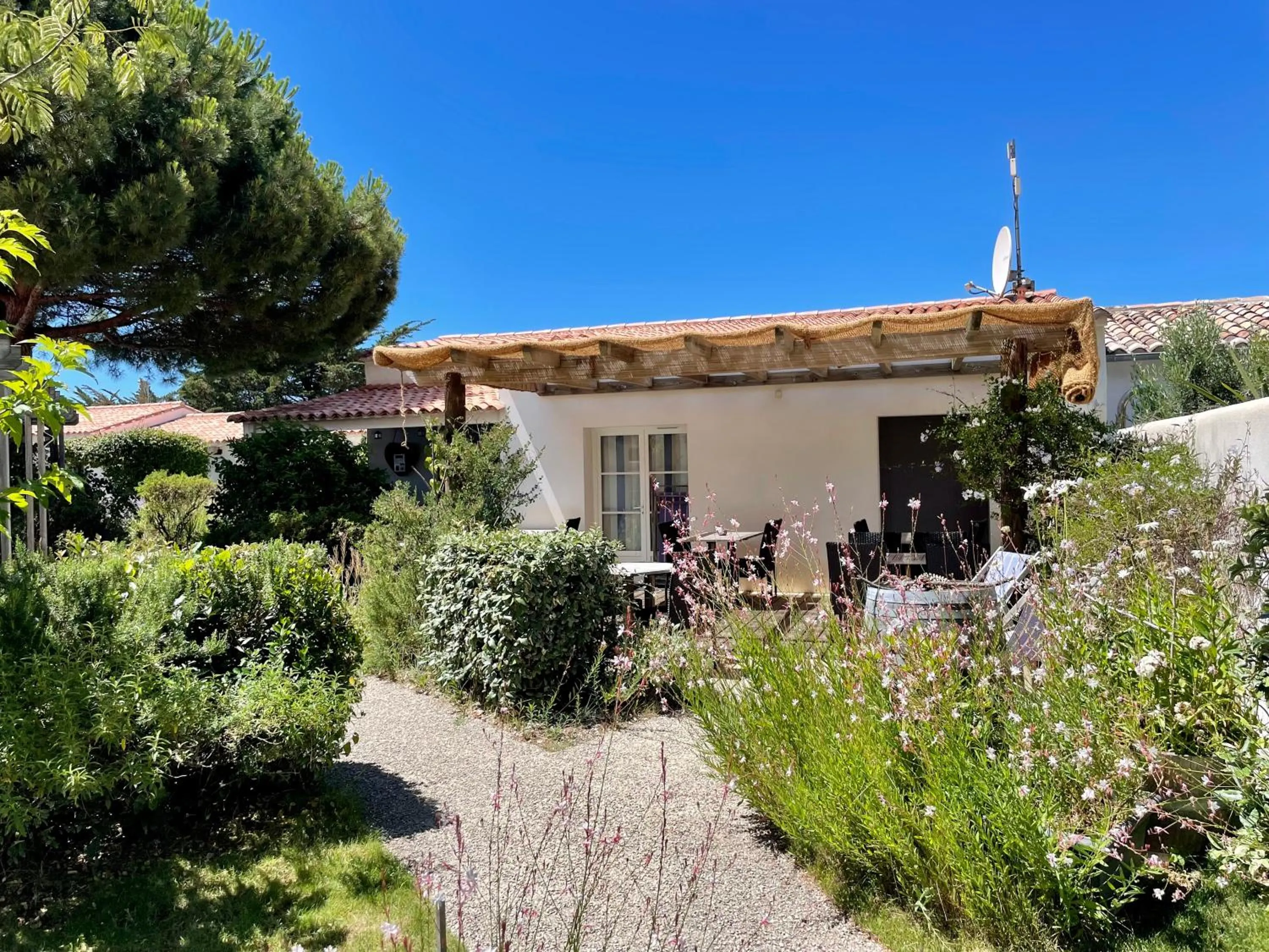 Garden in La Villa - Hôtel Bien Être
