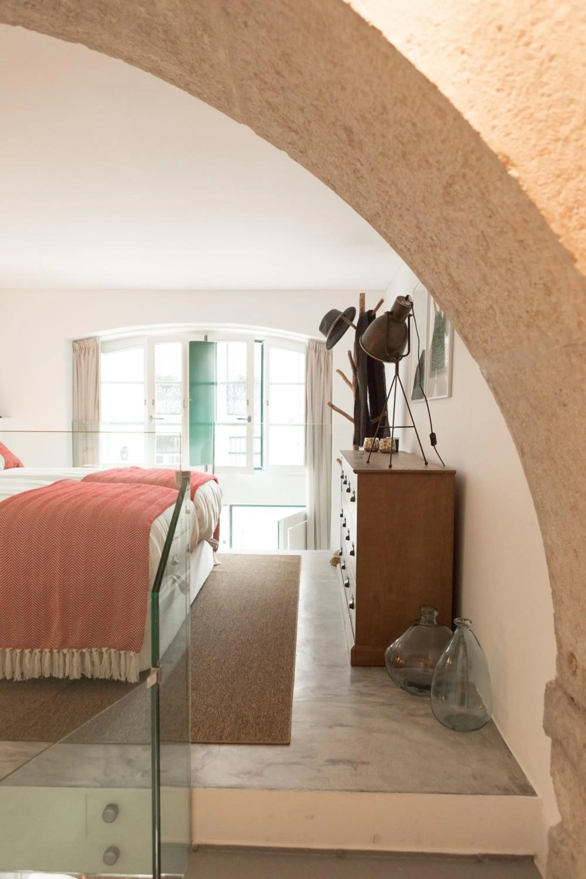 Stylish Tailor Made Flat