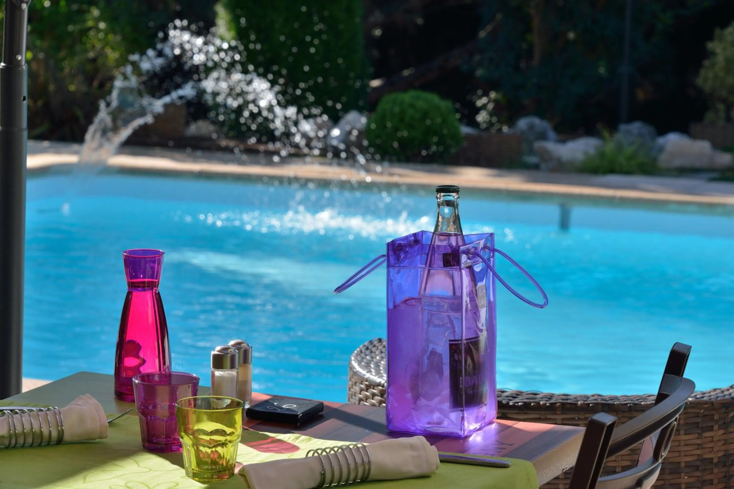 Swimming pool in The Originals City, Hôtel du Faucigny, Cluses Ouest