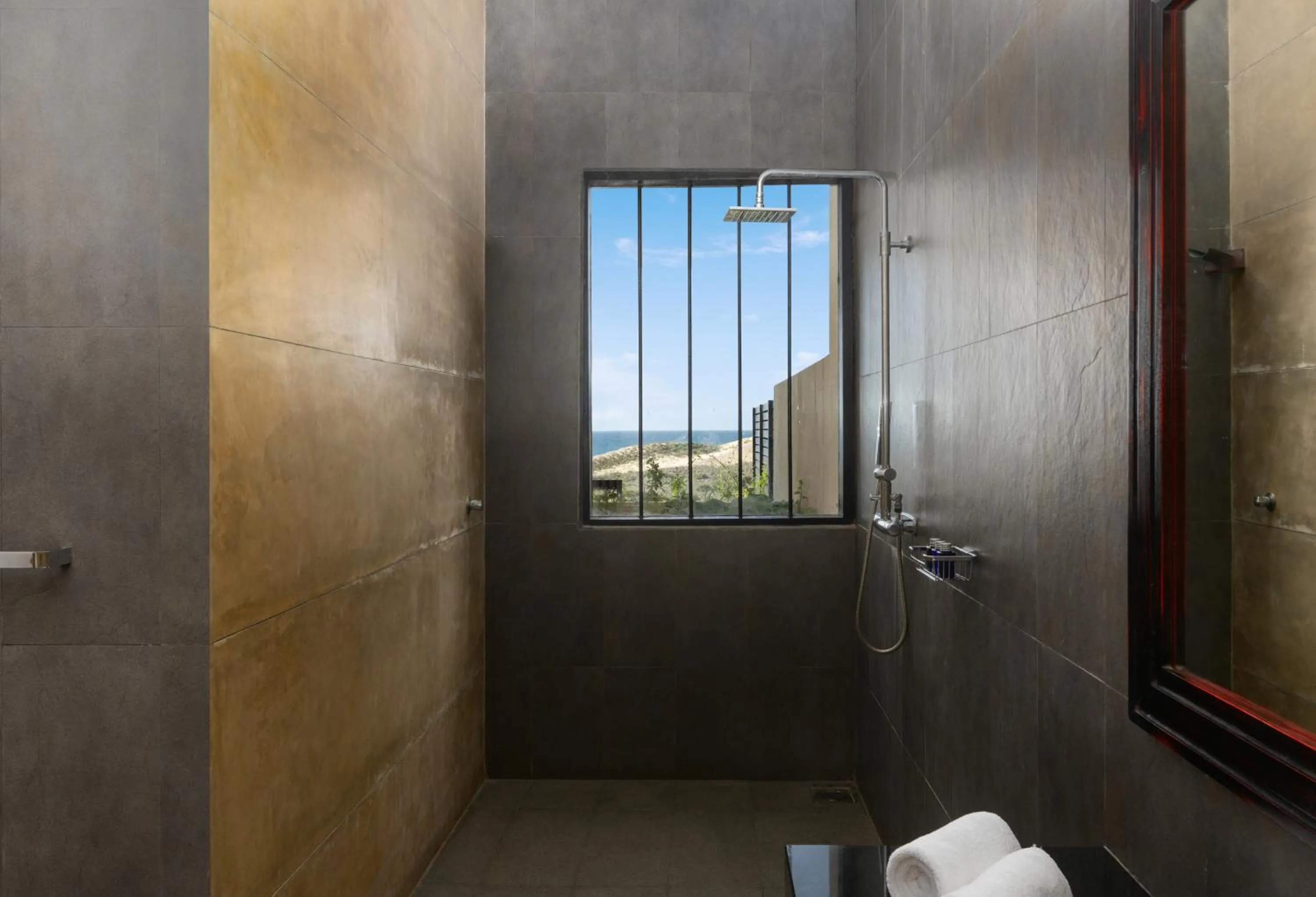 Bathroom in Jetwing Yala