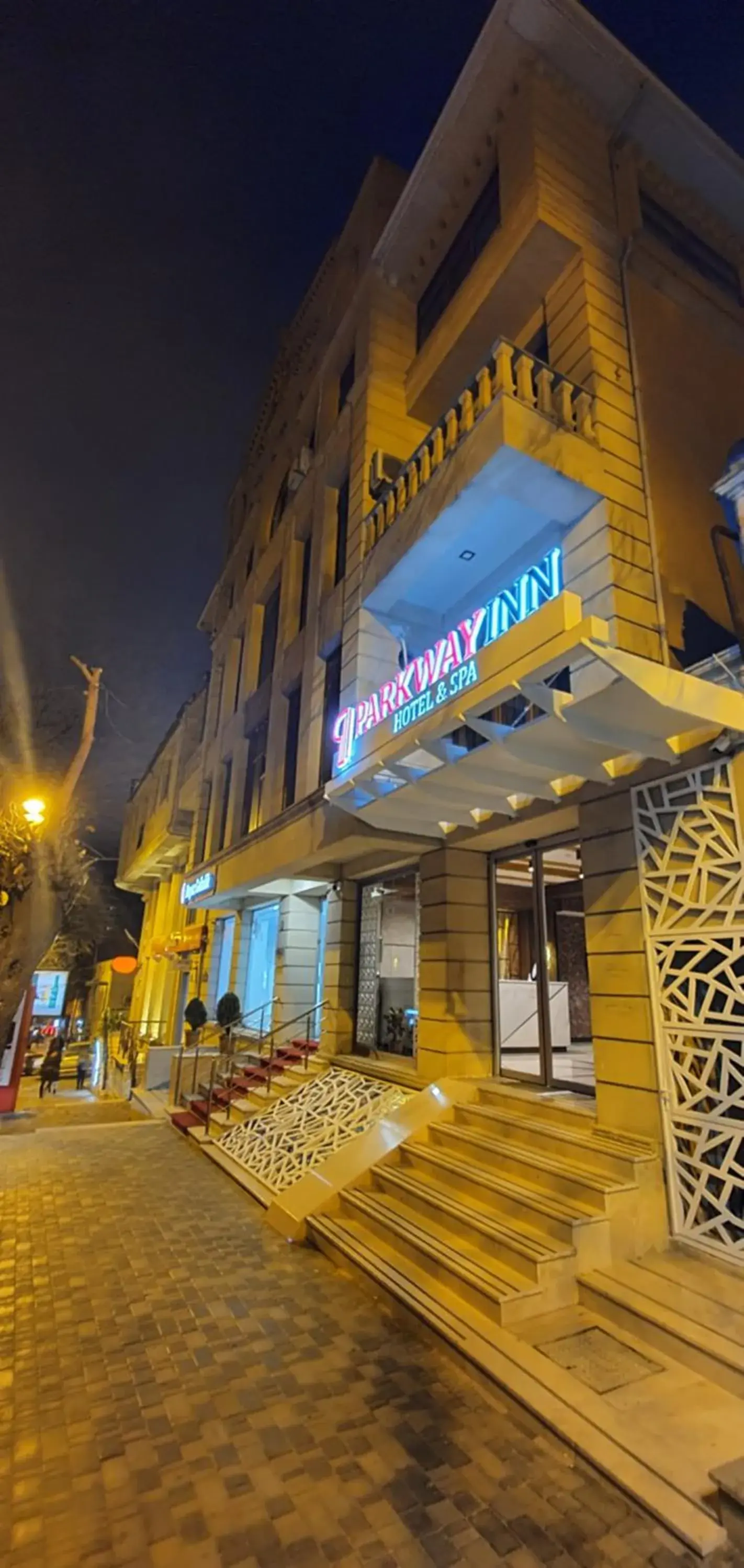 Property building in Parkway Inn Hotel & Spa Property building in Parkway Inn Hotel & Spa