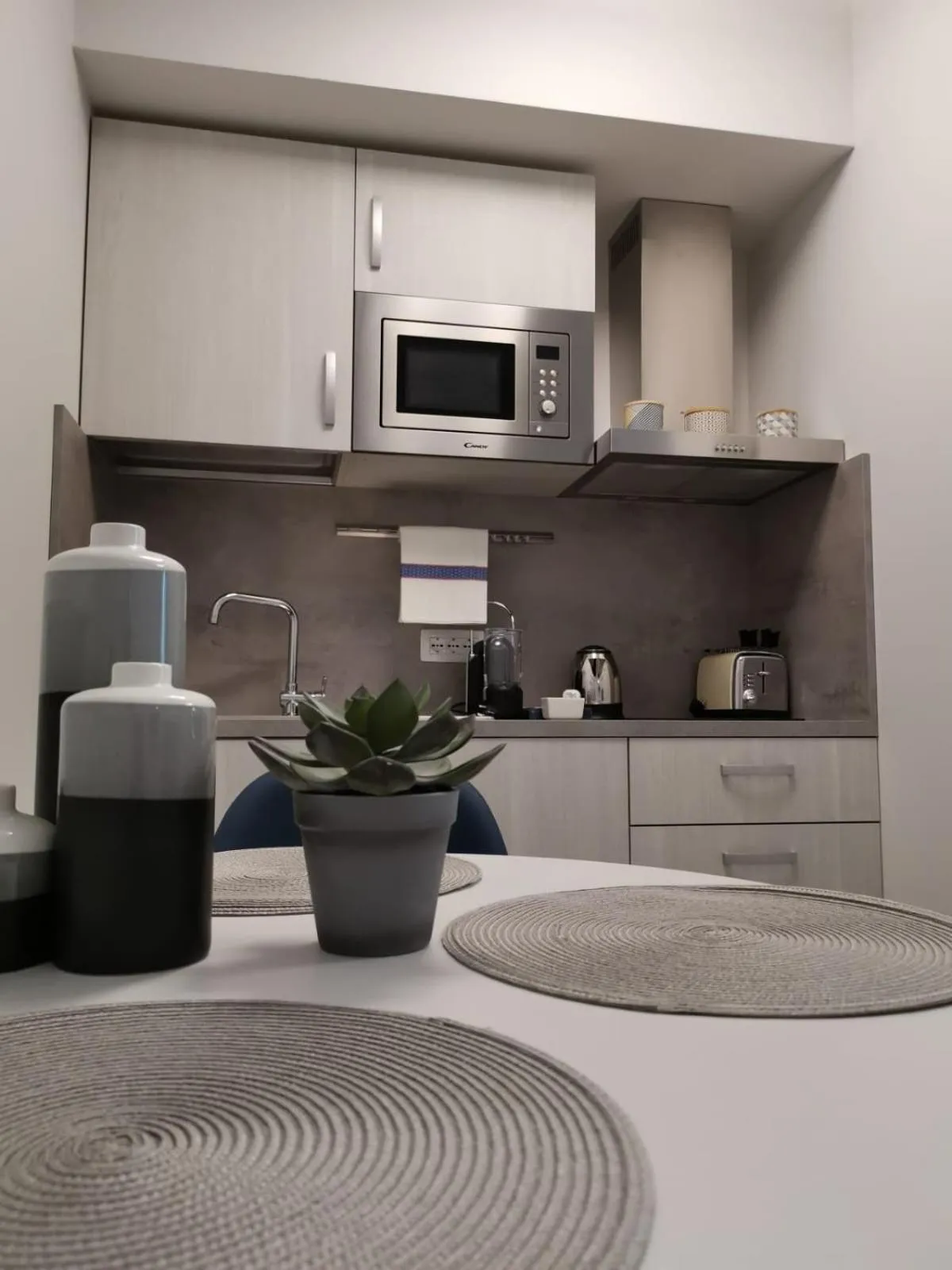 Dining area in Domitys Quarto Verde