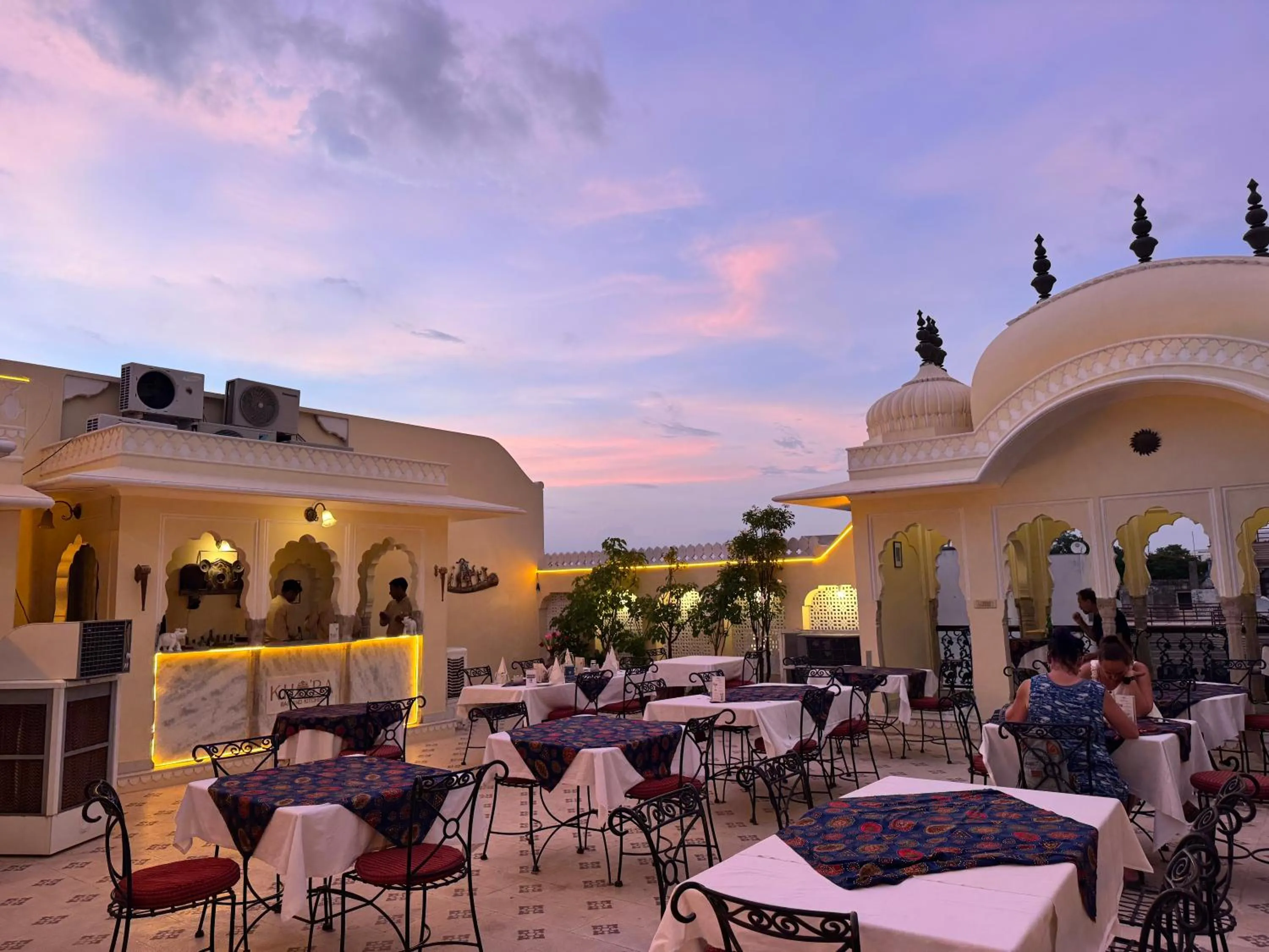 Restaurant/places to eat in Khandela Haveli - a Boutique Heritage Hotel
