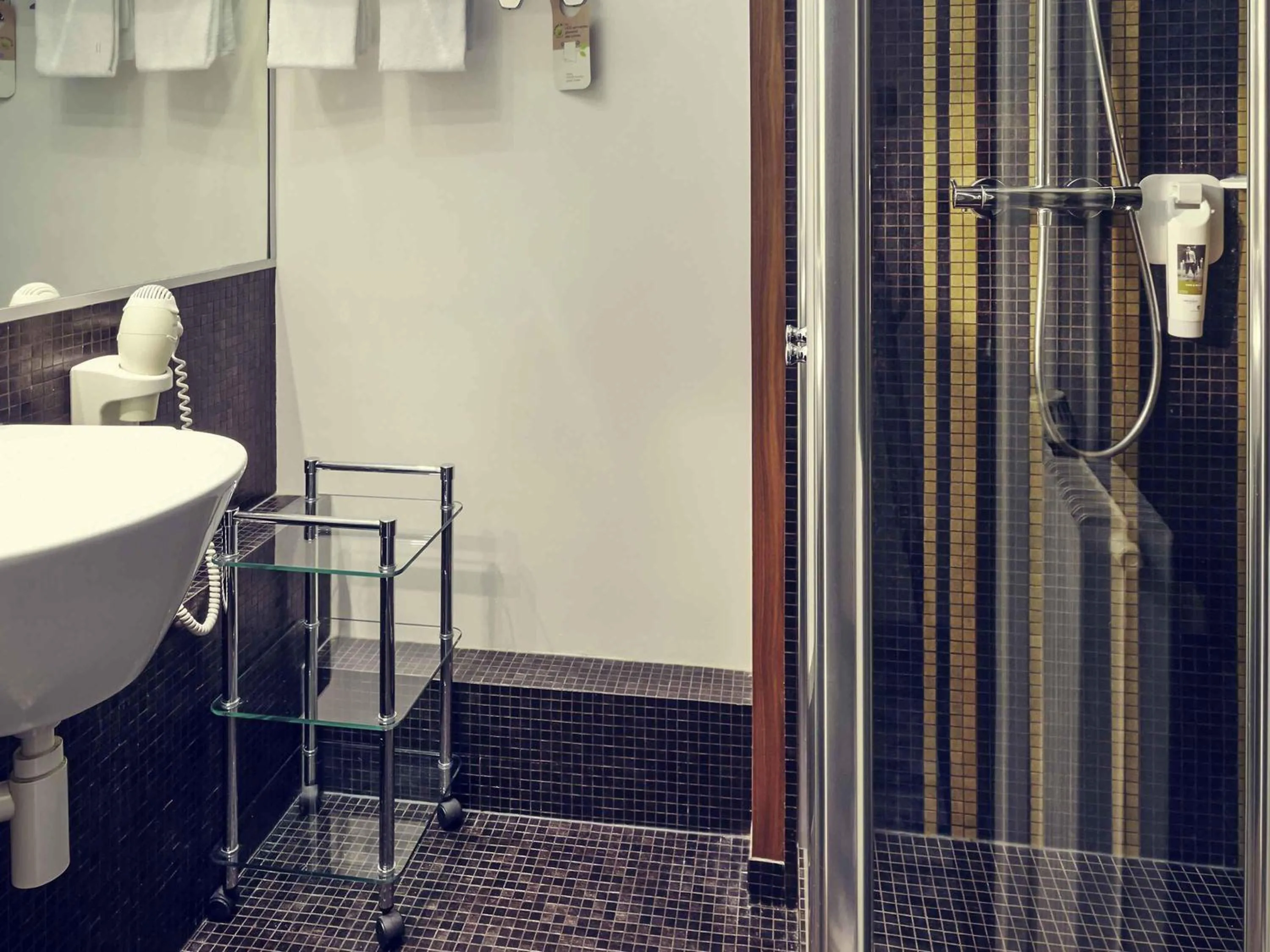 Bedroom in Mercure Paris Bastille Saint Antoine