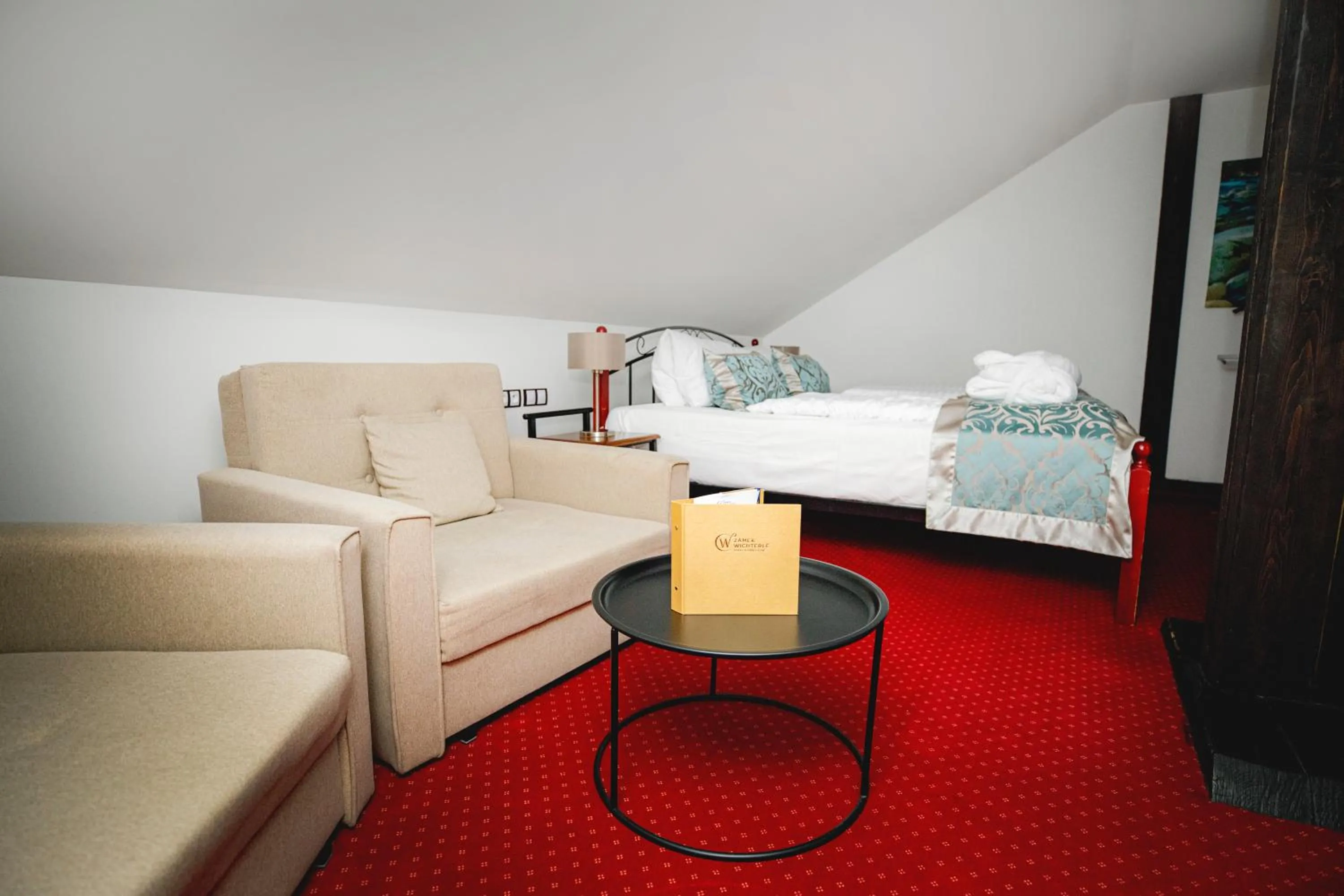 Bed in Zámek Wichterle - Hotel a pivní lázně