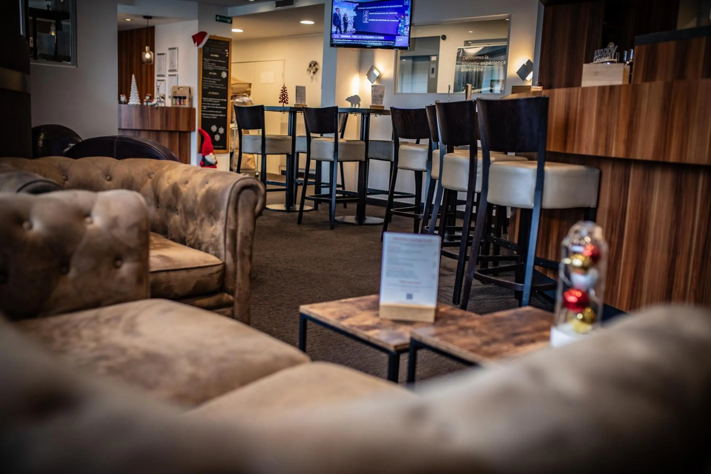 Lounge or bar in Europe Haguenau – Hotel & Spa